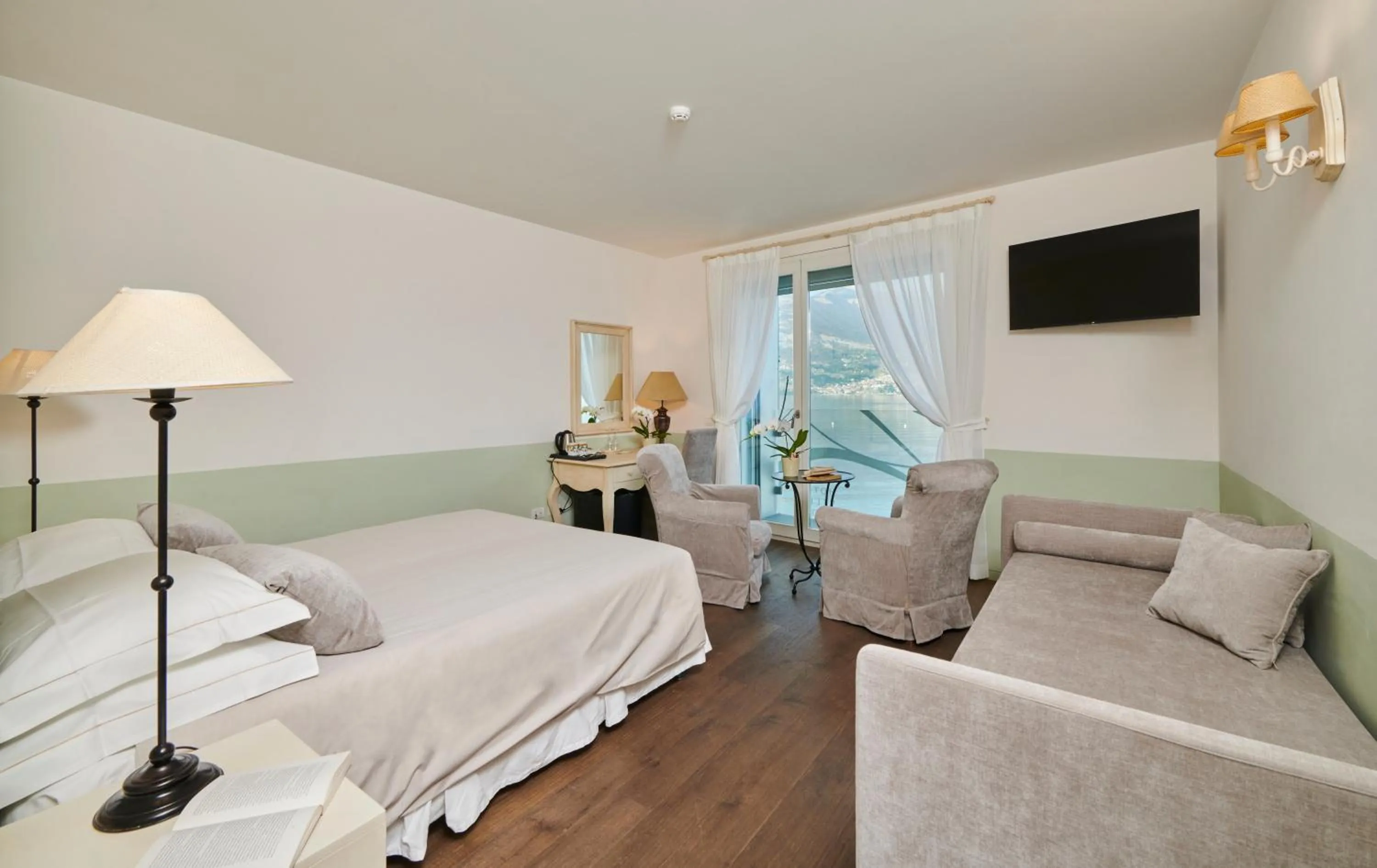 Bed in Hotel Villa Aurora