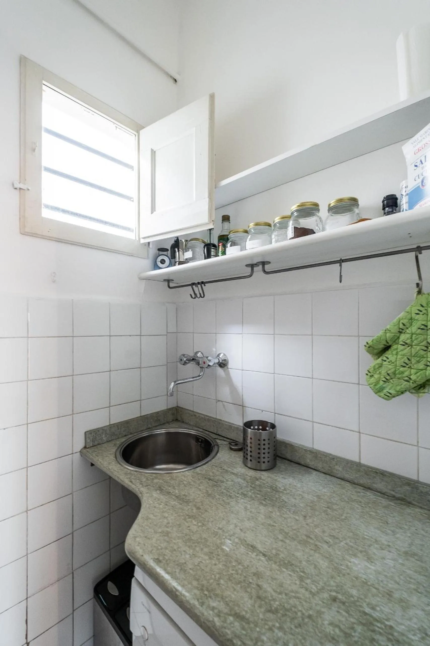Kitchen or kitchenette in Vista sulle torri di Bologna by Wonderful Italy