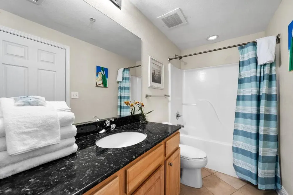 Crystal Tower 1309 by Youngs Suncoast