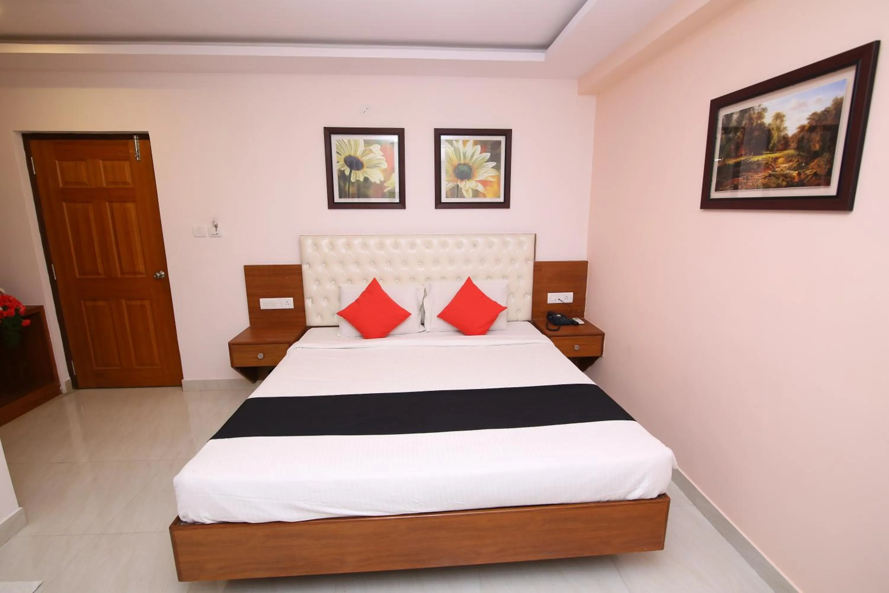 Hotel Crystal Orchid