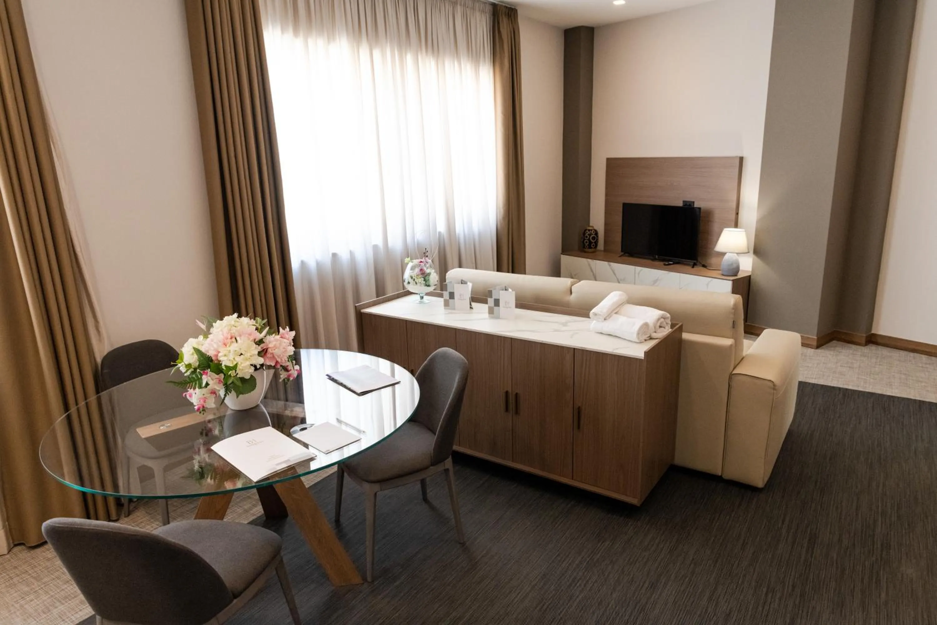 Seating area in Building Hotel