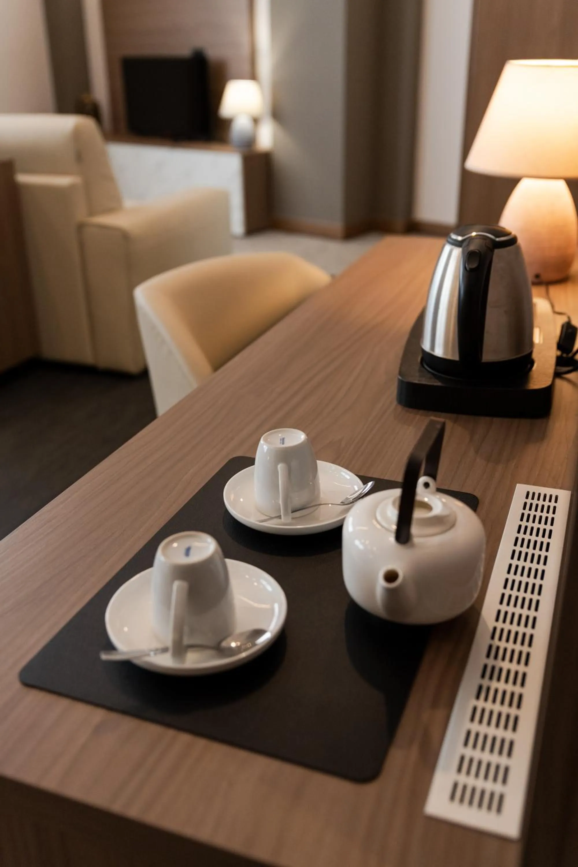 Coffee/tea facilities in Building Hotel