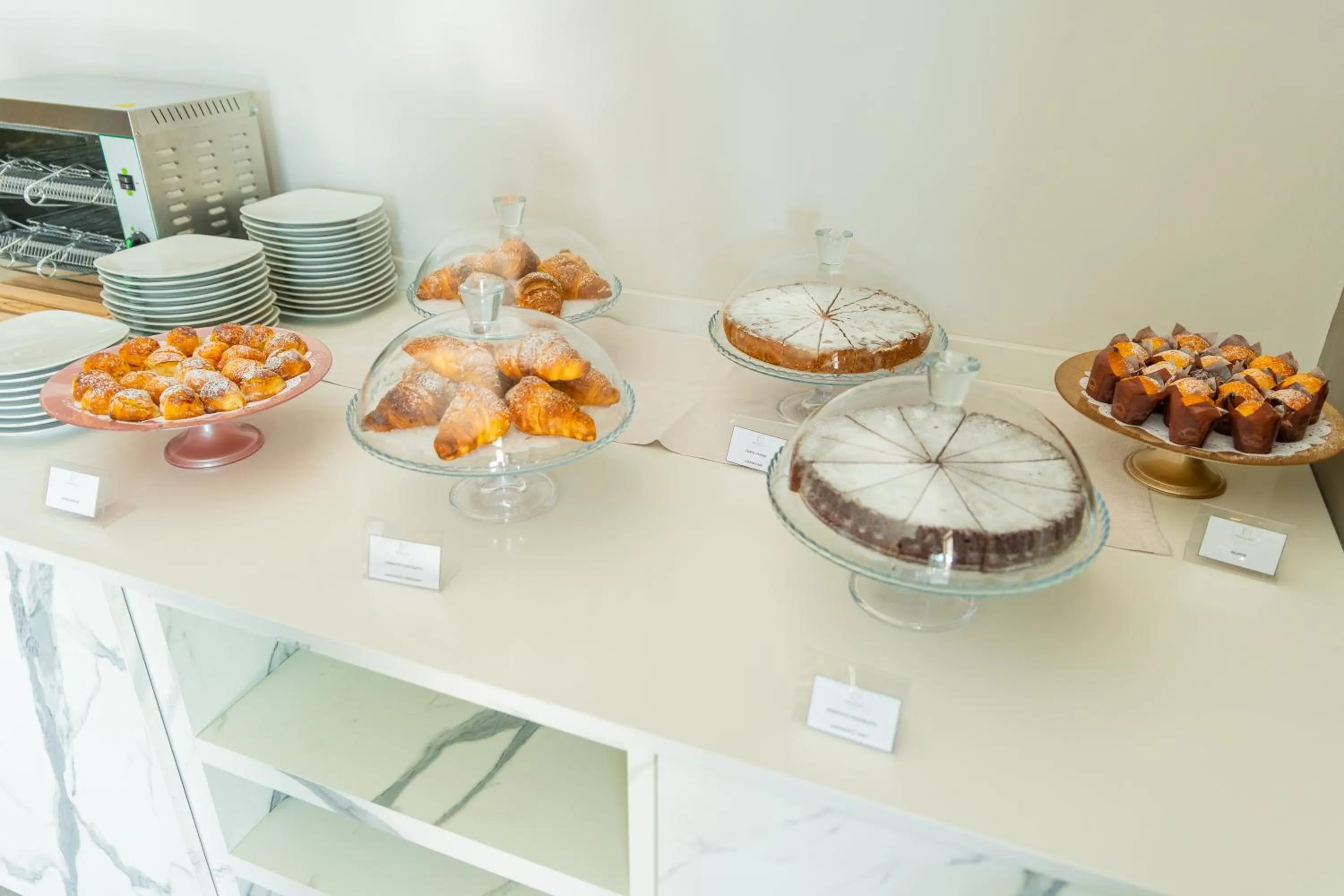 Breakfast in Building Hotel