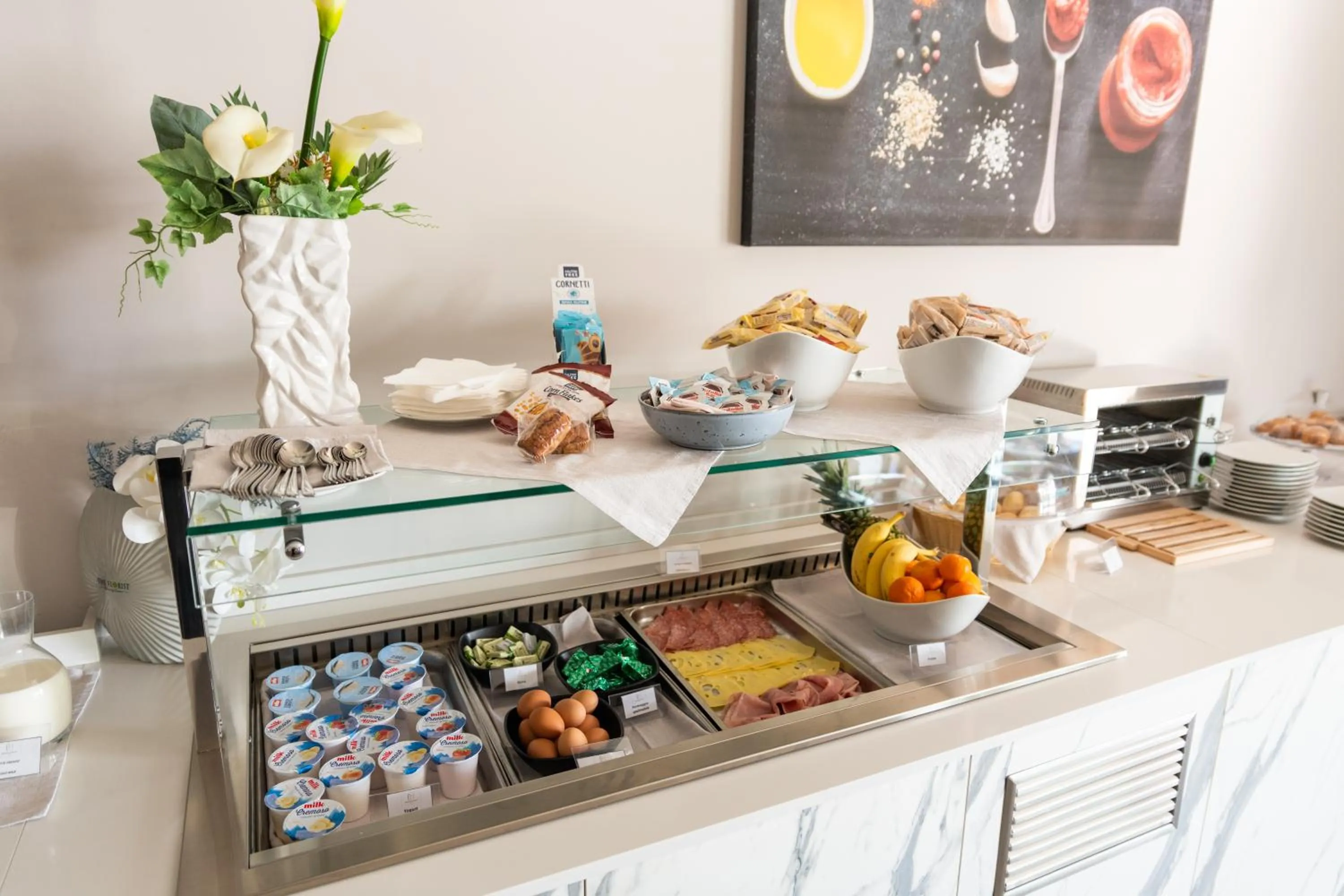 Breakfast in Building Hotel