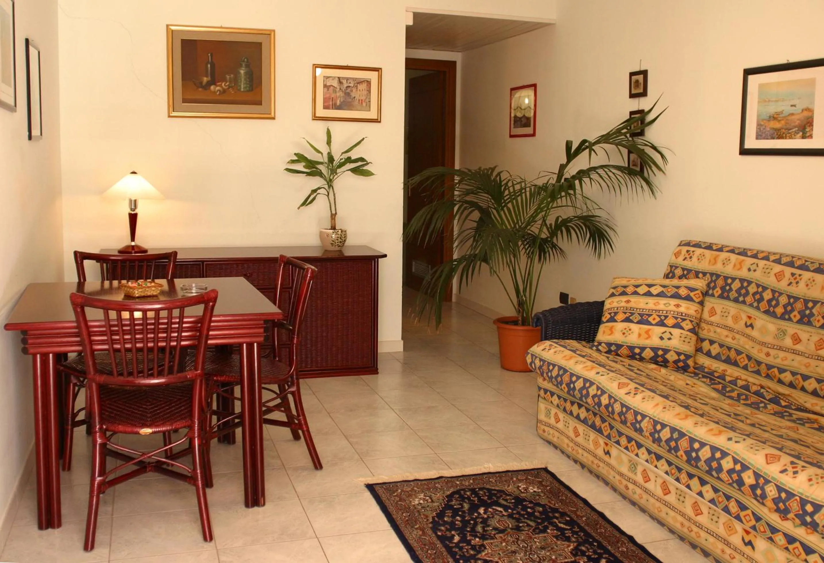 Seating area in Hotel Blue Rose's