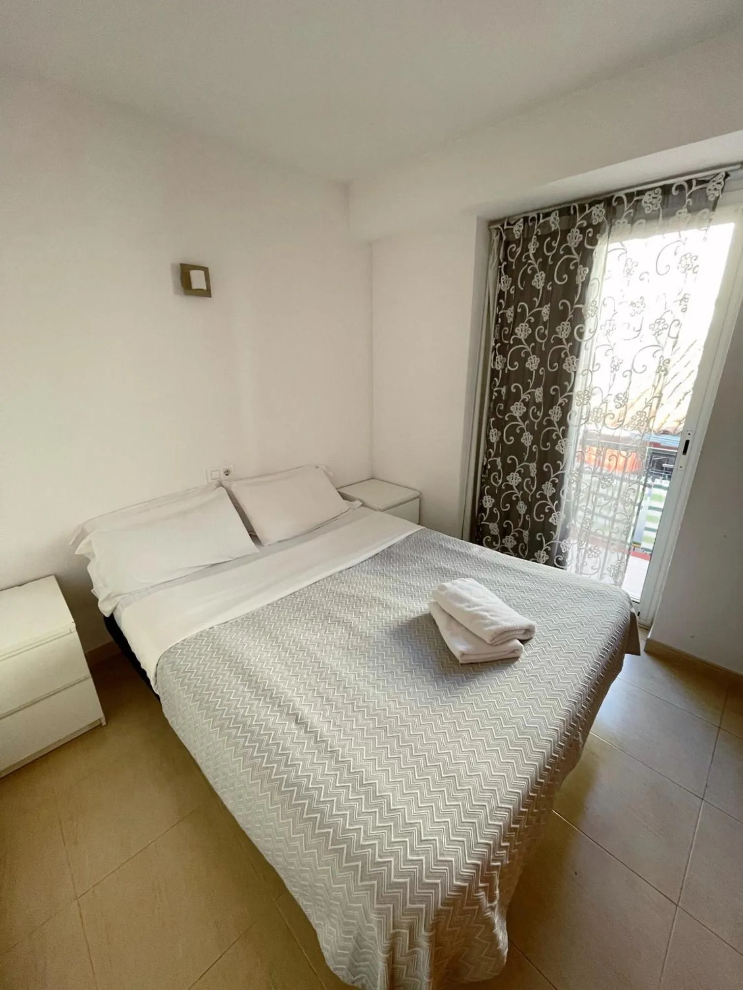 Bed in Royal Inn Aparthotel