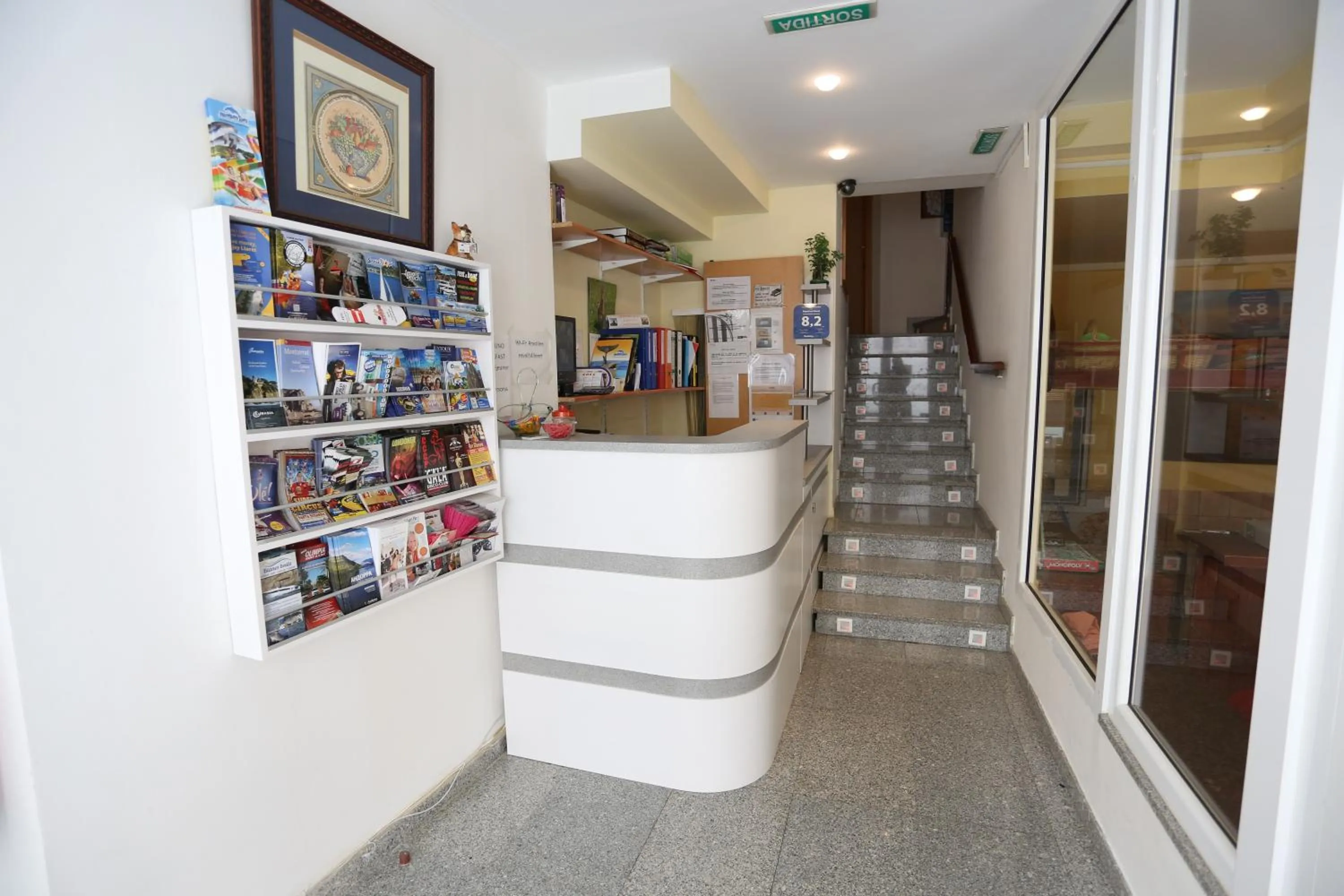 Lobby or reception in Royal Inn Aparthotel