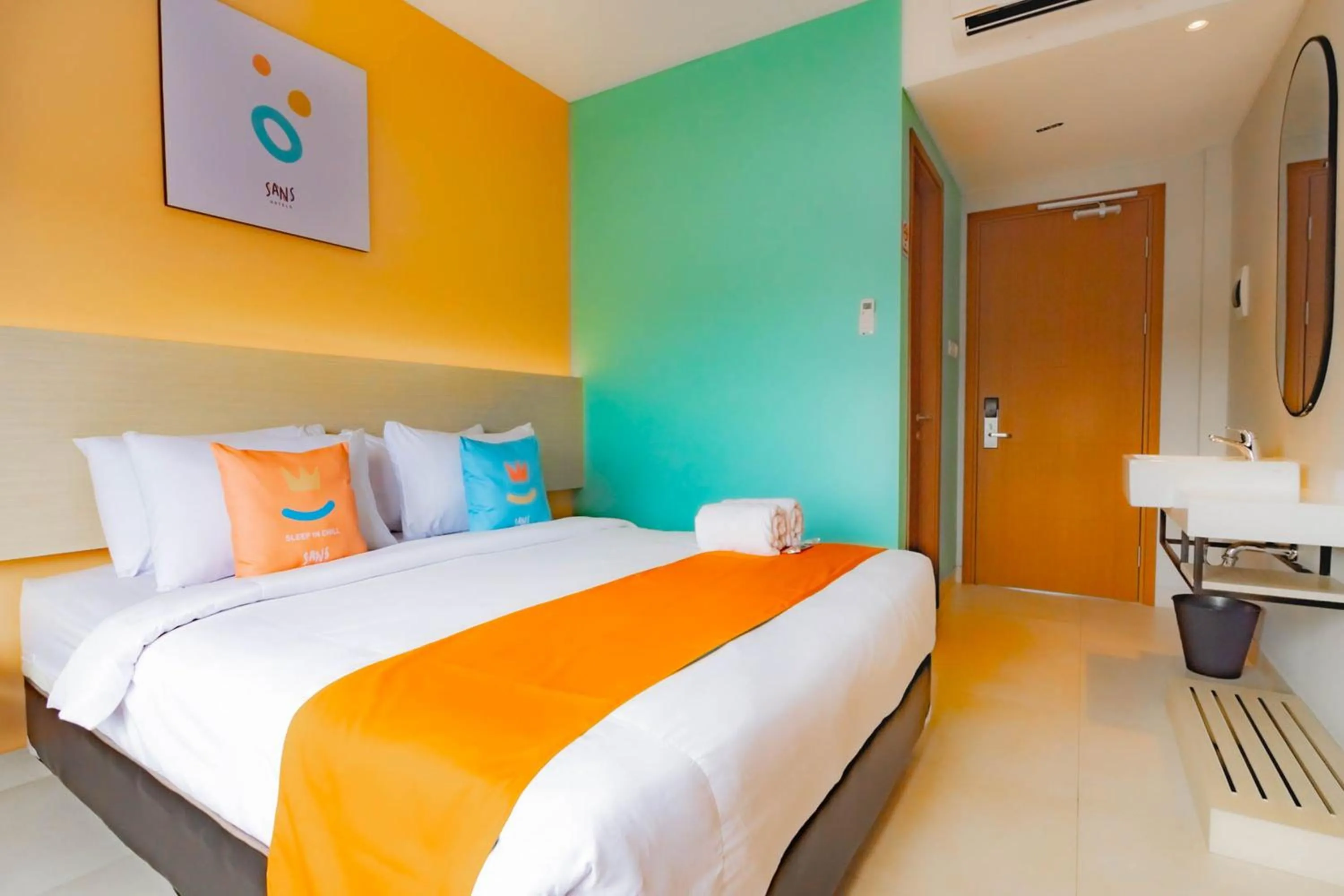 Bedroom, Bed in Sans Hotel Alexander Bandung