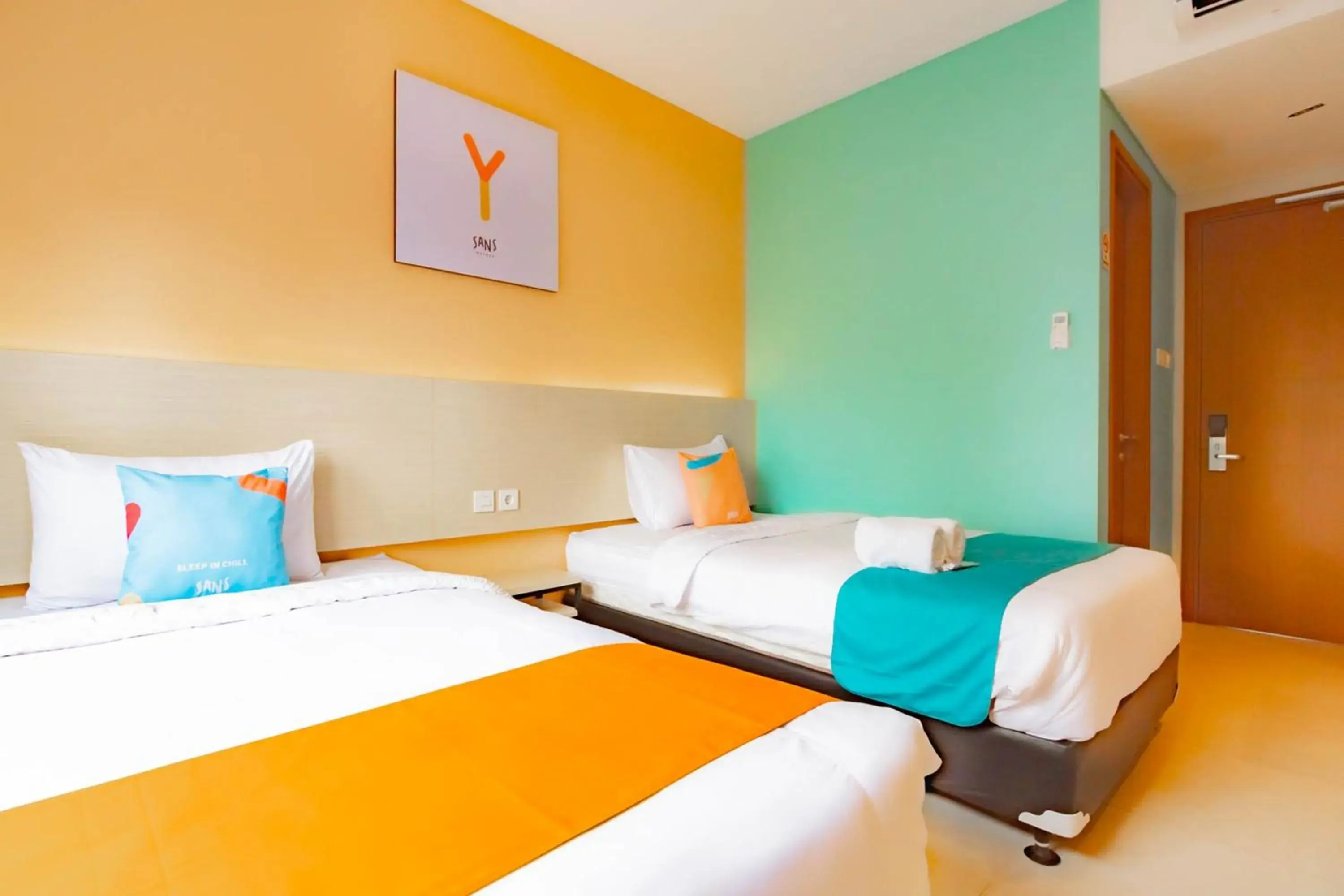 Deluxe Twin Room in Sans Hotel Alexander Bandung Deluxe Twin Room in Sans Hotel Alexander Bandung