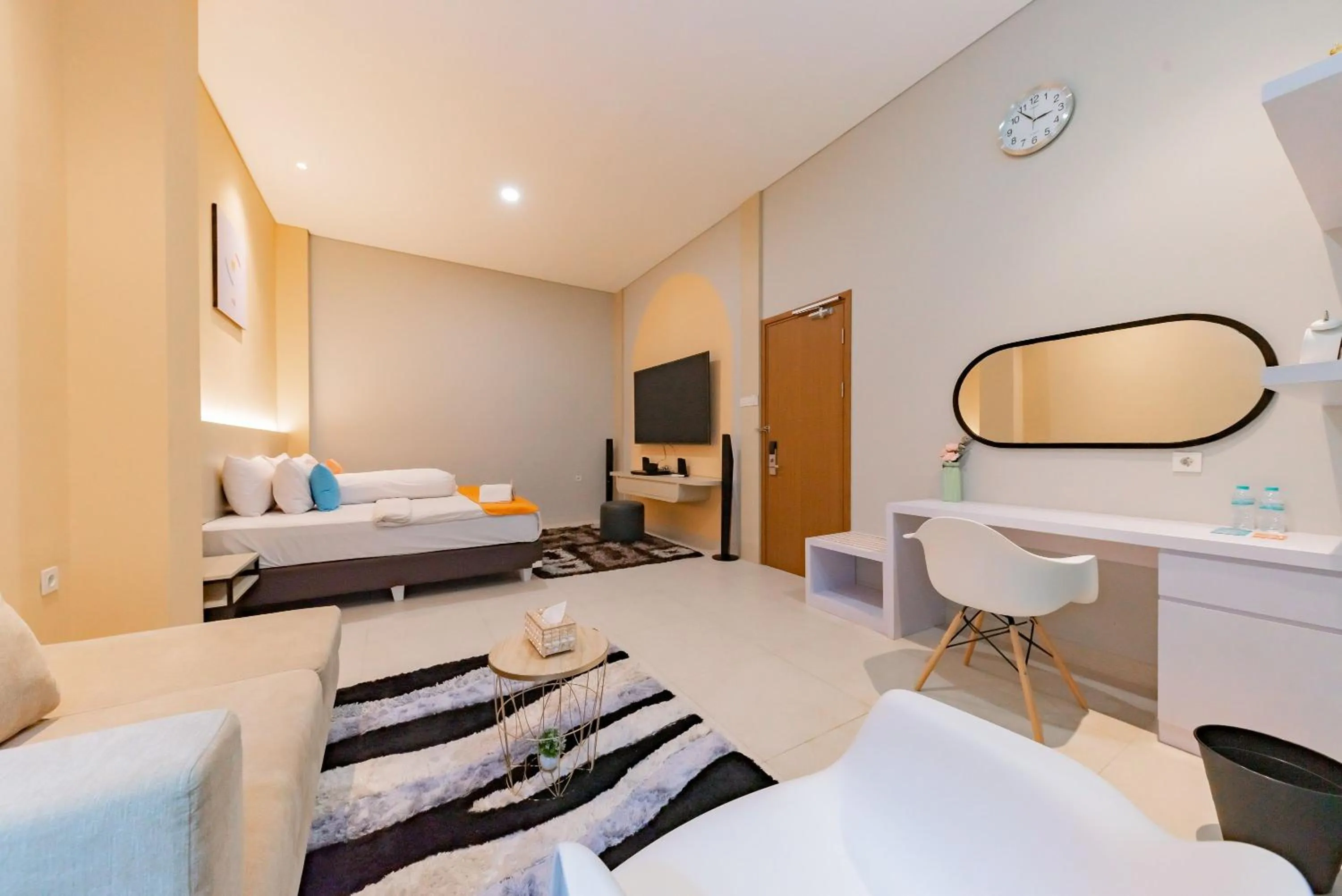 Bedroom, Bed in Sans Hotel Alexander Bandung