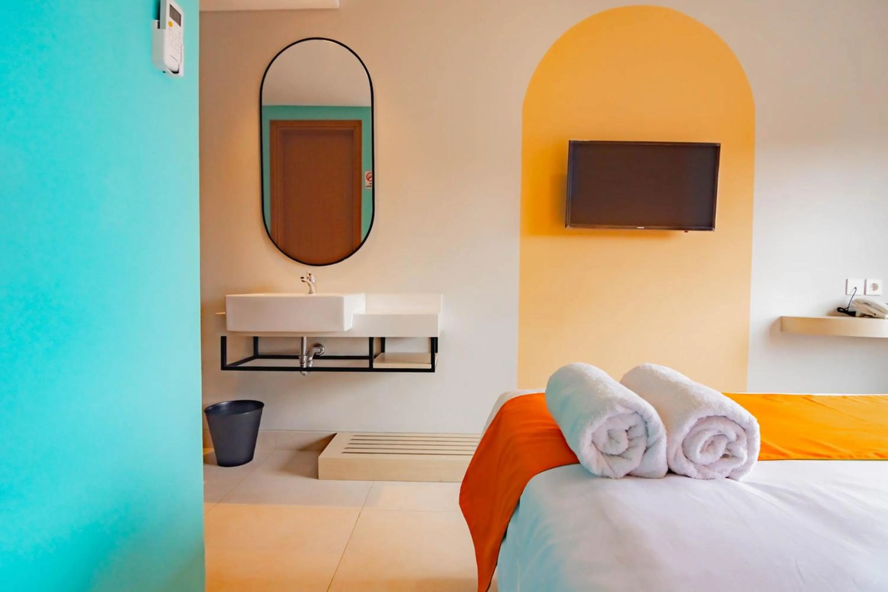 Bedroom, Bed in Sans Hotel Alexander Bandung