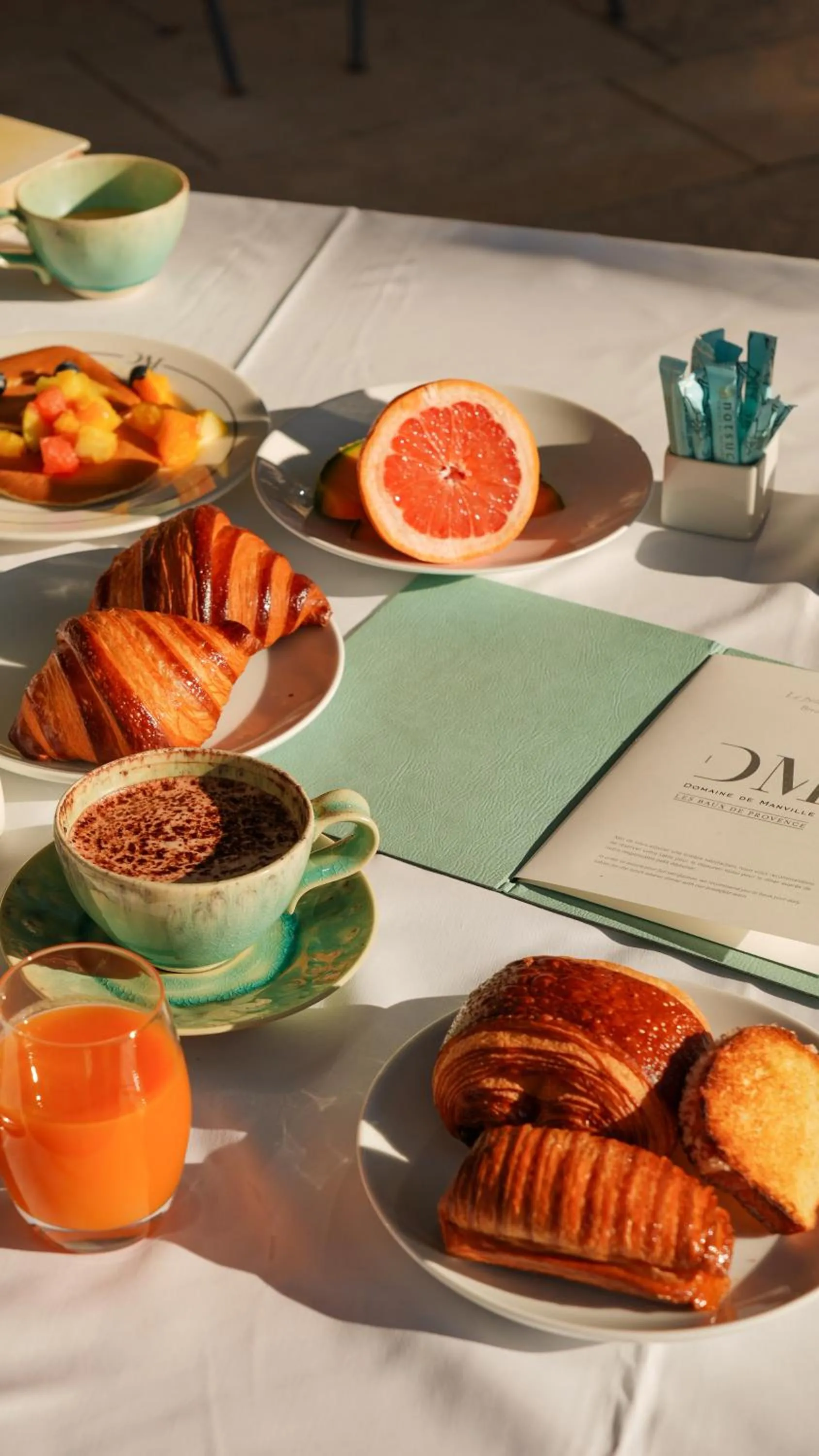 Breakfast in Domaine De Manville