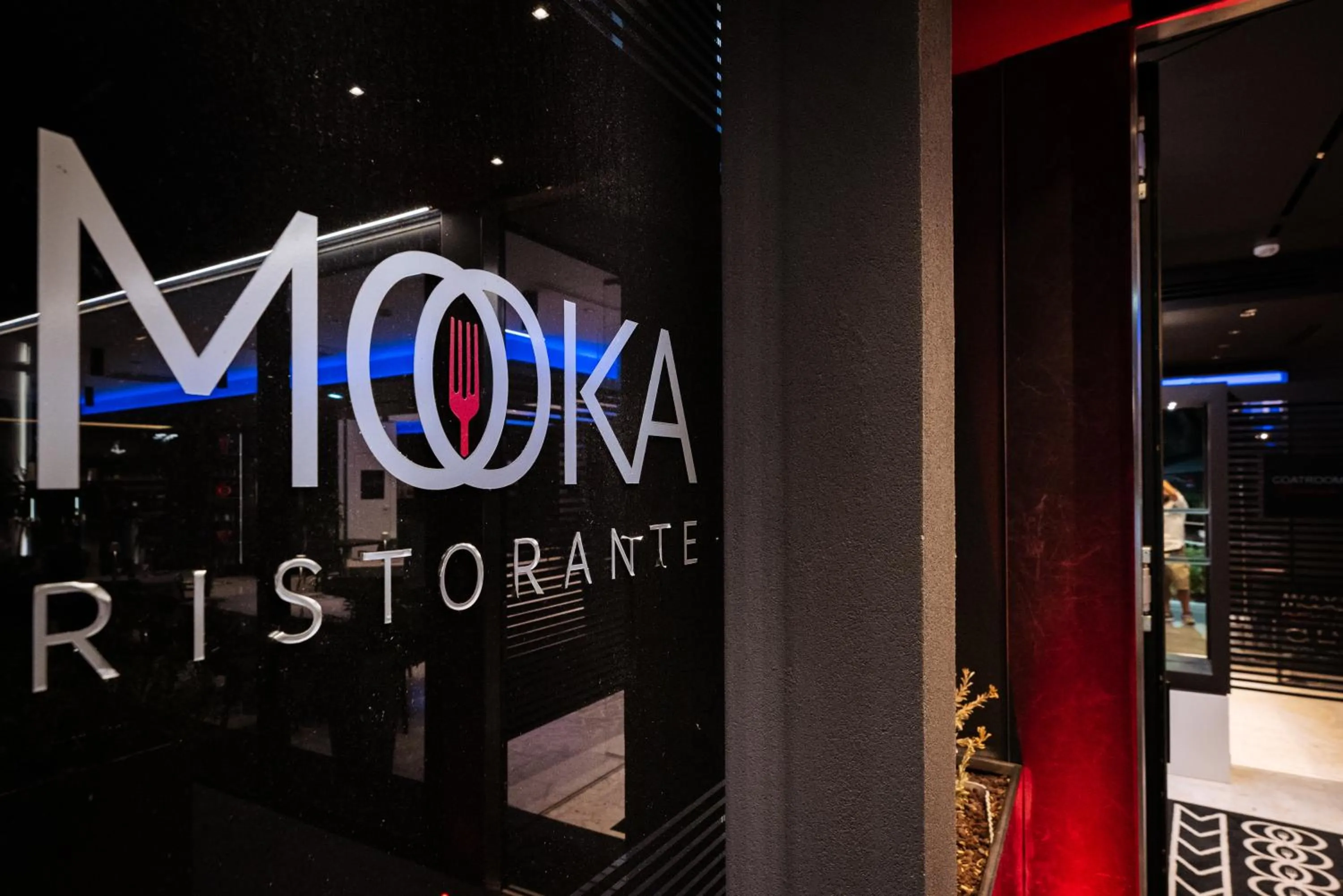 Restaurant/places to eat in Raffaello Hotel & Mooka Restaurant