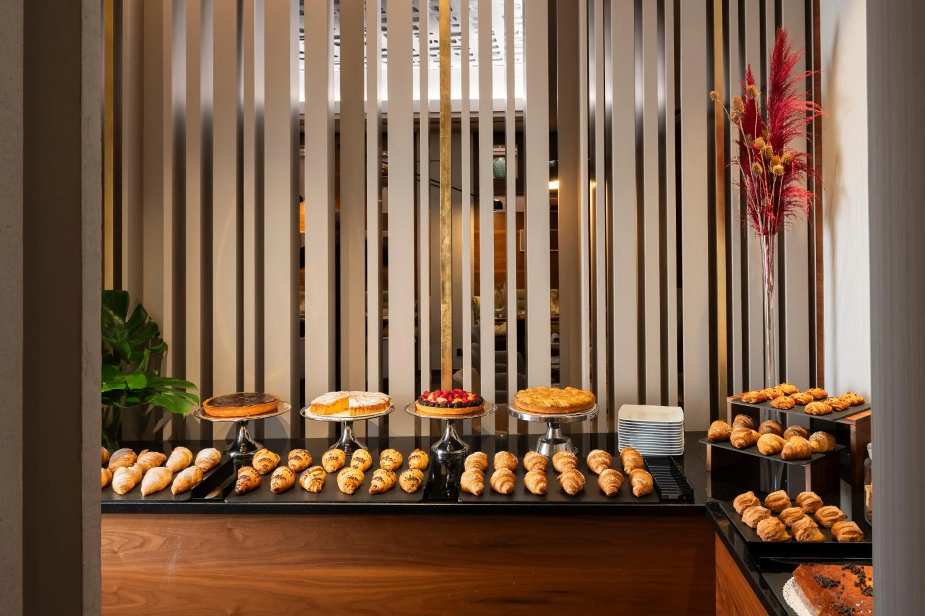 Buffet breakfast in Cerretani Hotel Firenze - MGallery Collection