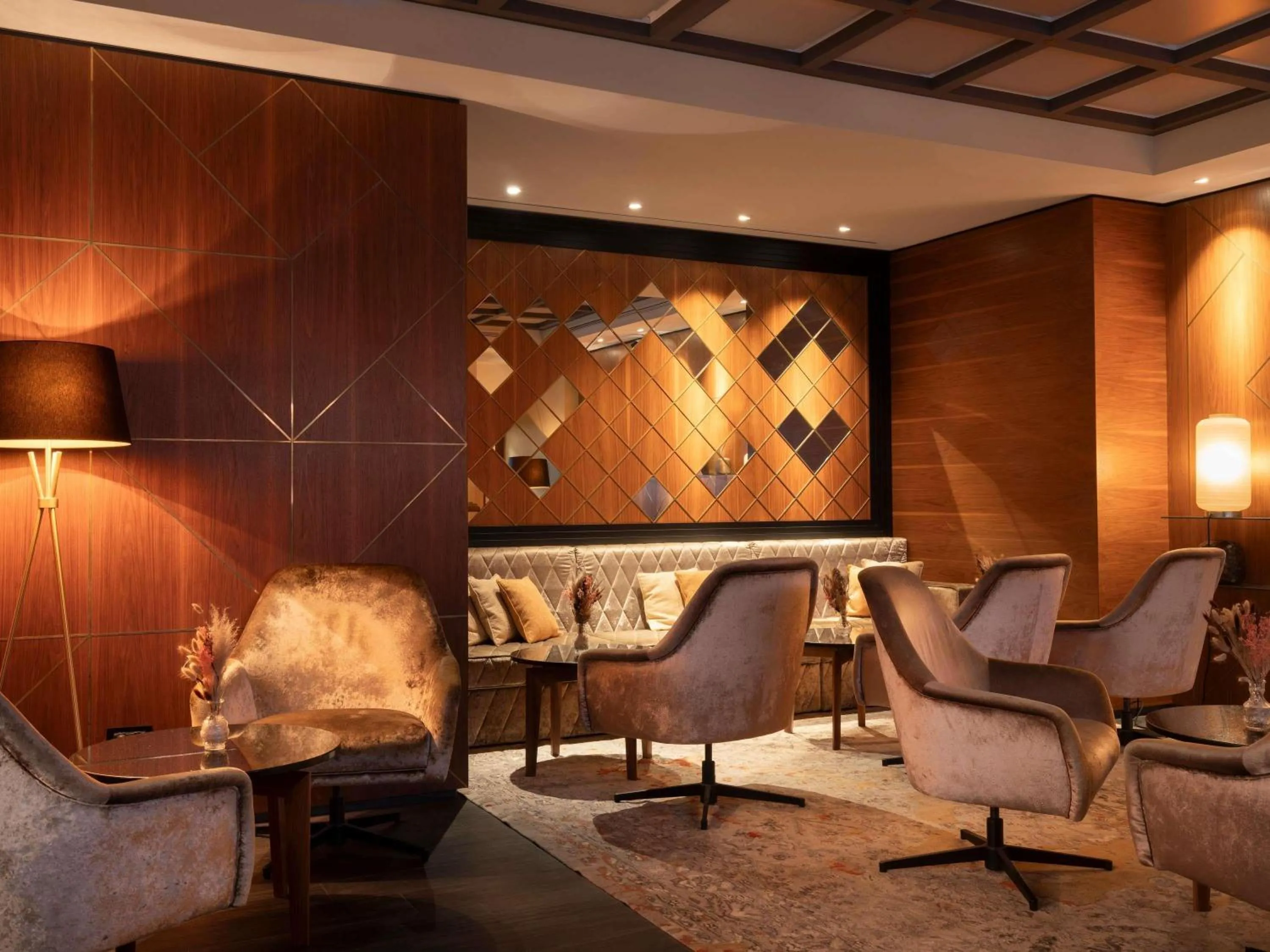 Lounge or bar in Cerretani Hotel Firenze - MGallery Collection