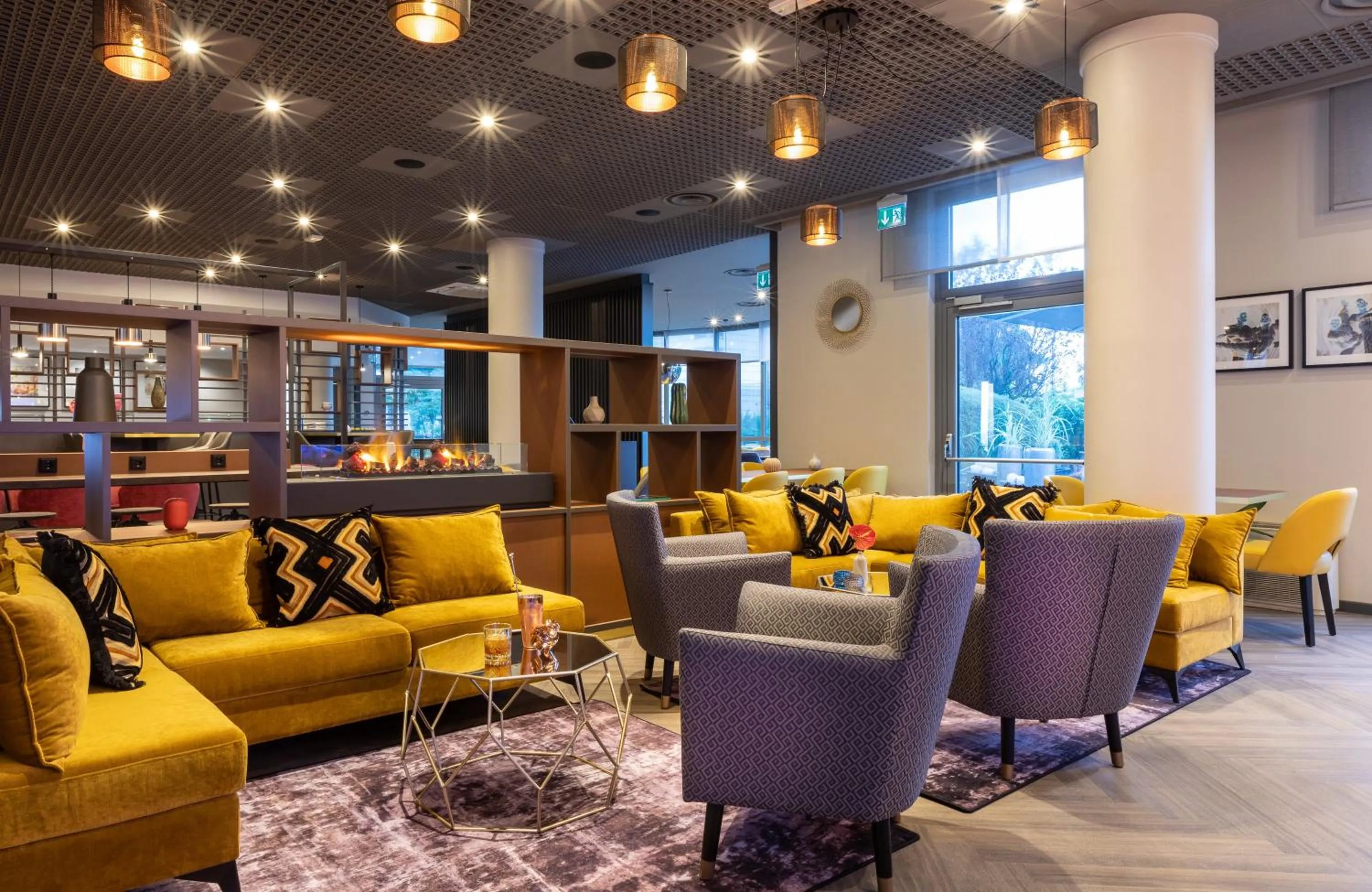 Lobby or reception in Leonardo Hotel Verona