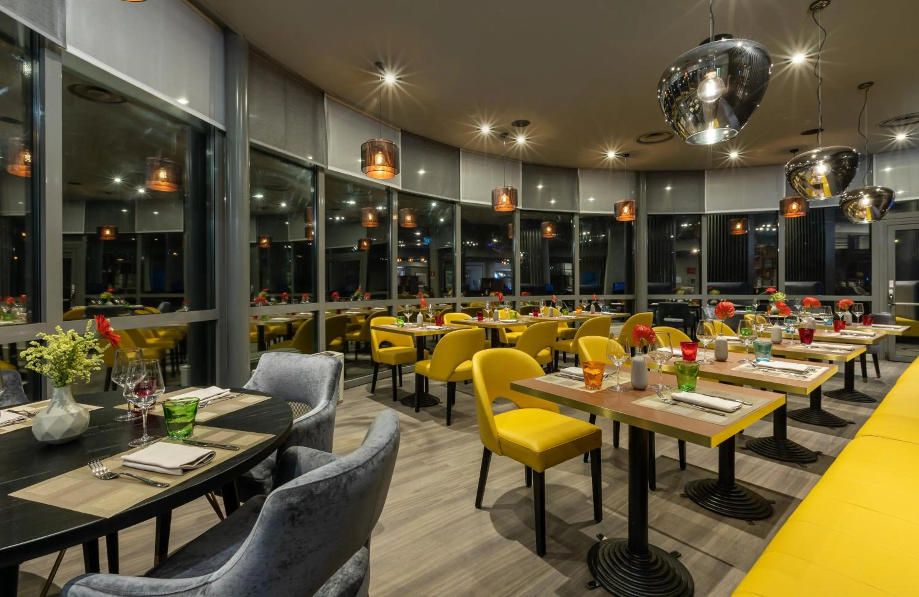 Restaurant/places to eat in Leonardo Hotel Verona