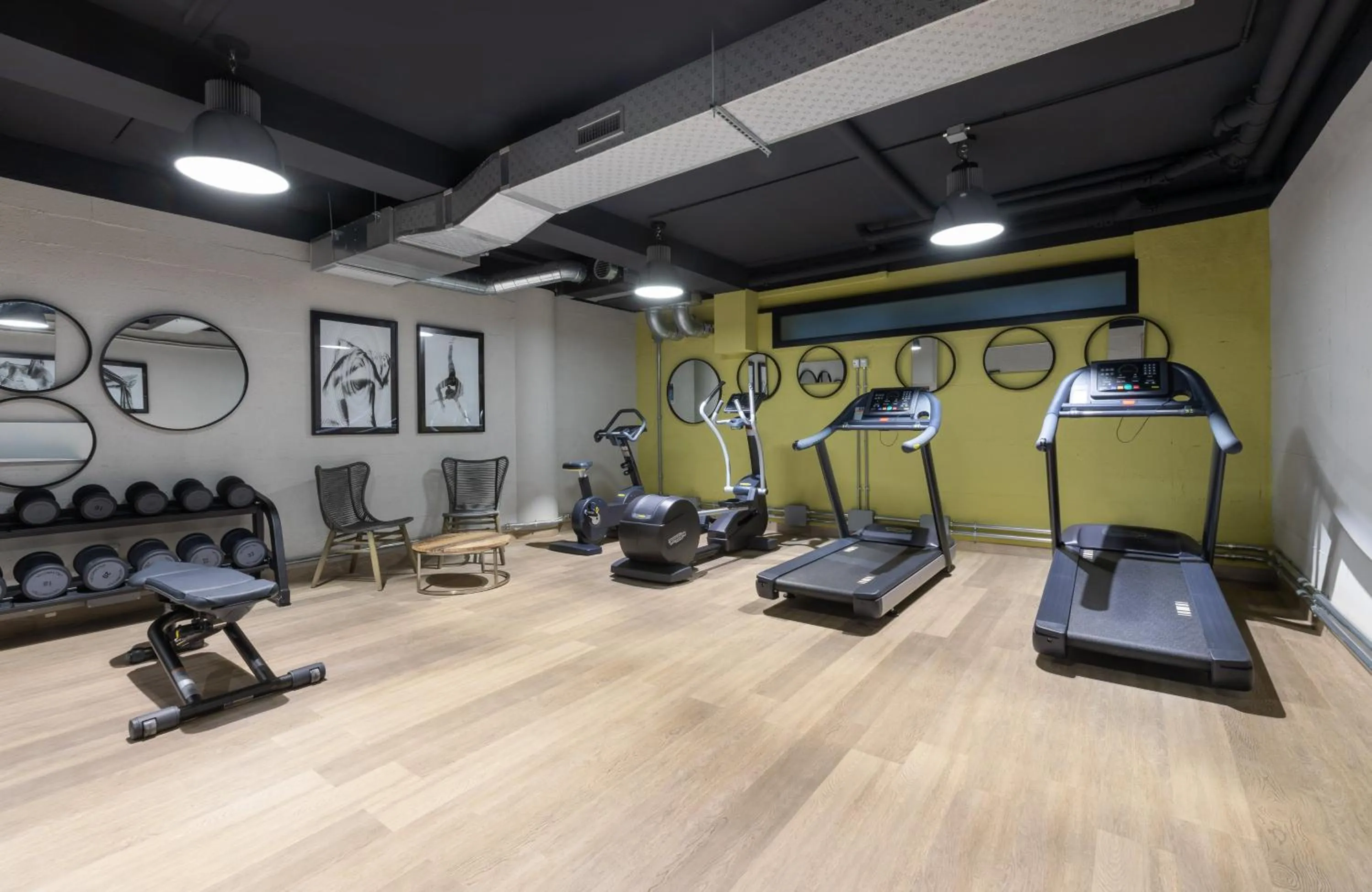 Fitness centre/facilities in Leonardo Hotel Verona