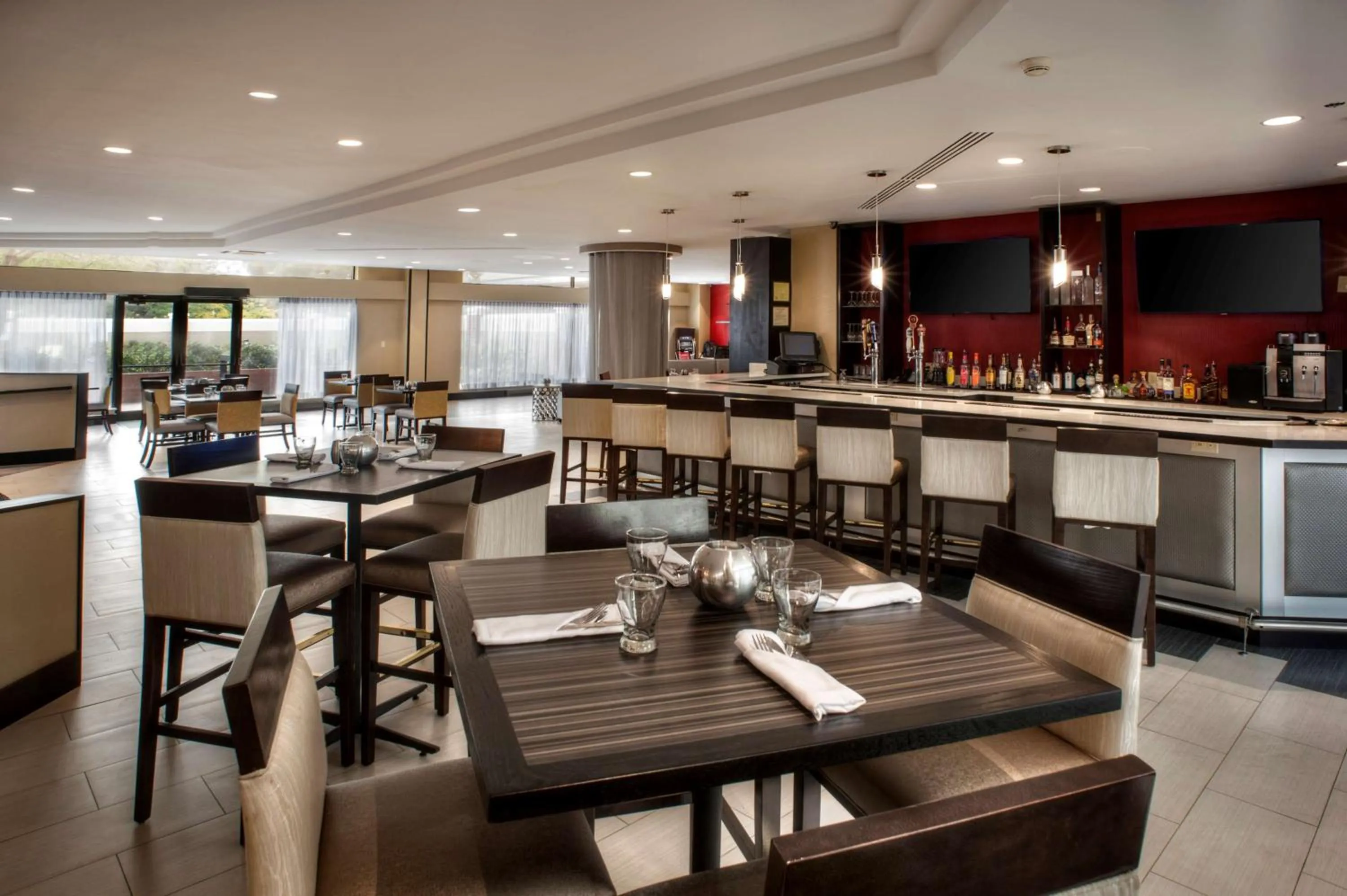 Restaurant/places to eat in Inn at Fox Chase - BW Premier Collection