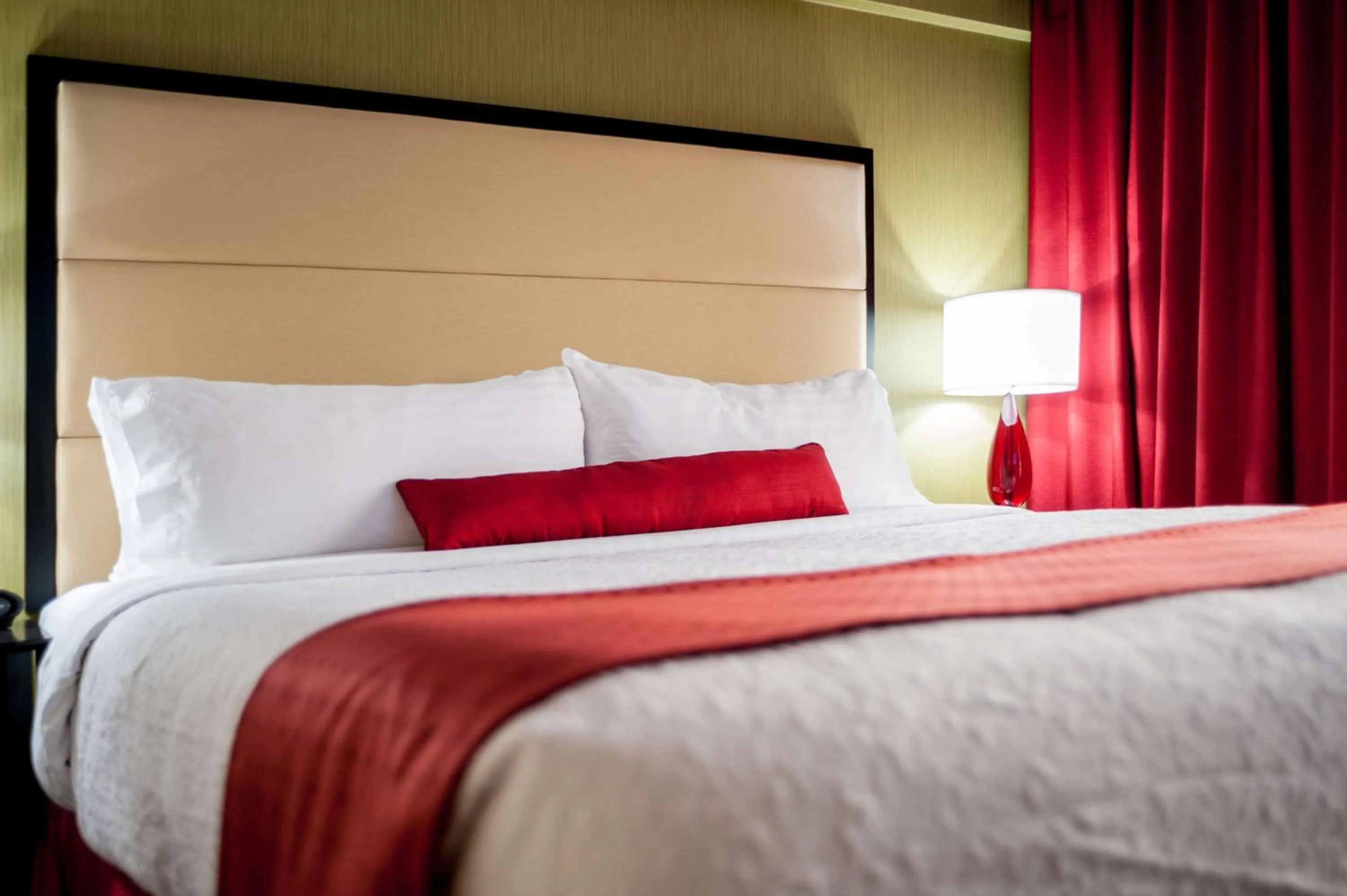 Bedroom in Inn at Fox Chase - BW Premier Collection