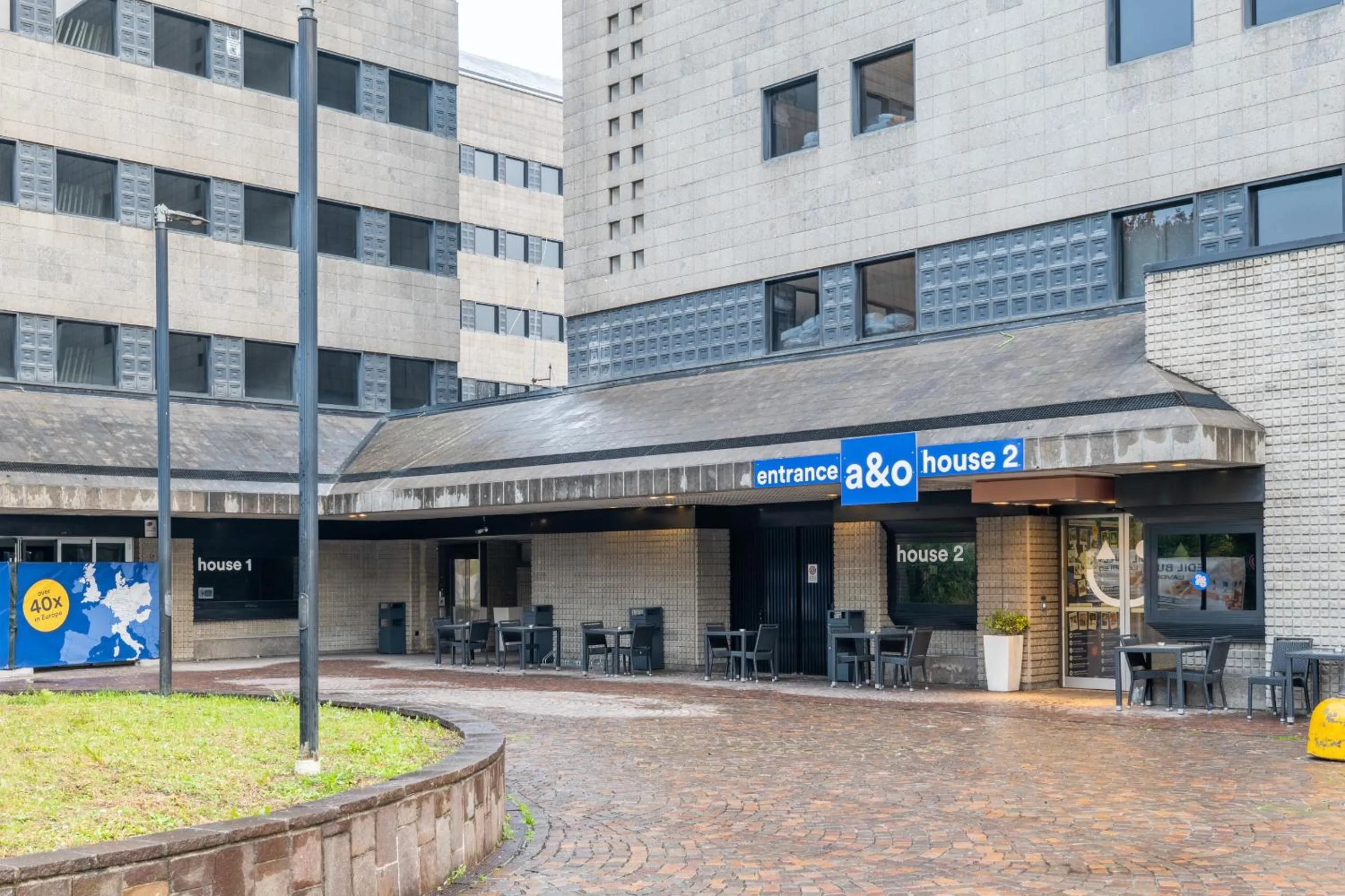 Facade/entrance in a&o Hostel Milano Ca Granda