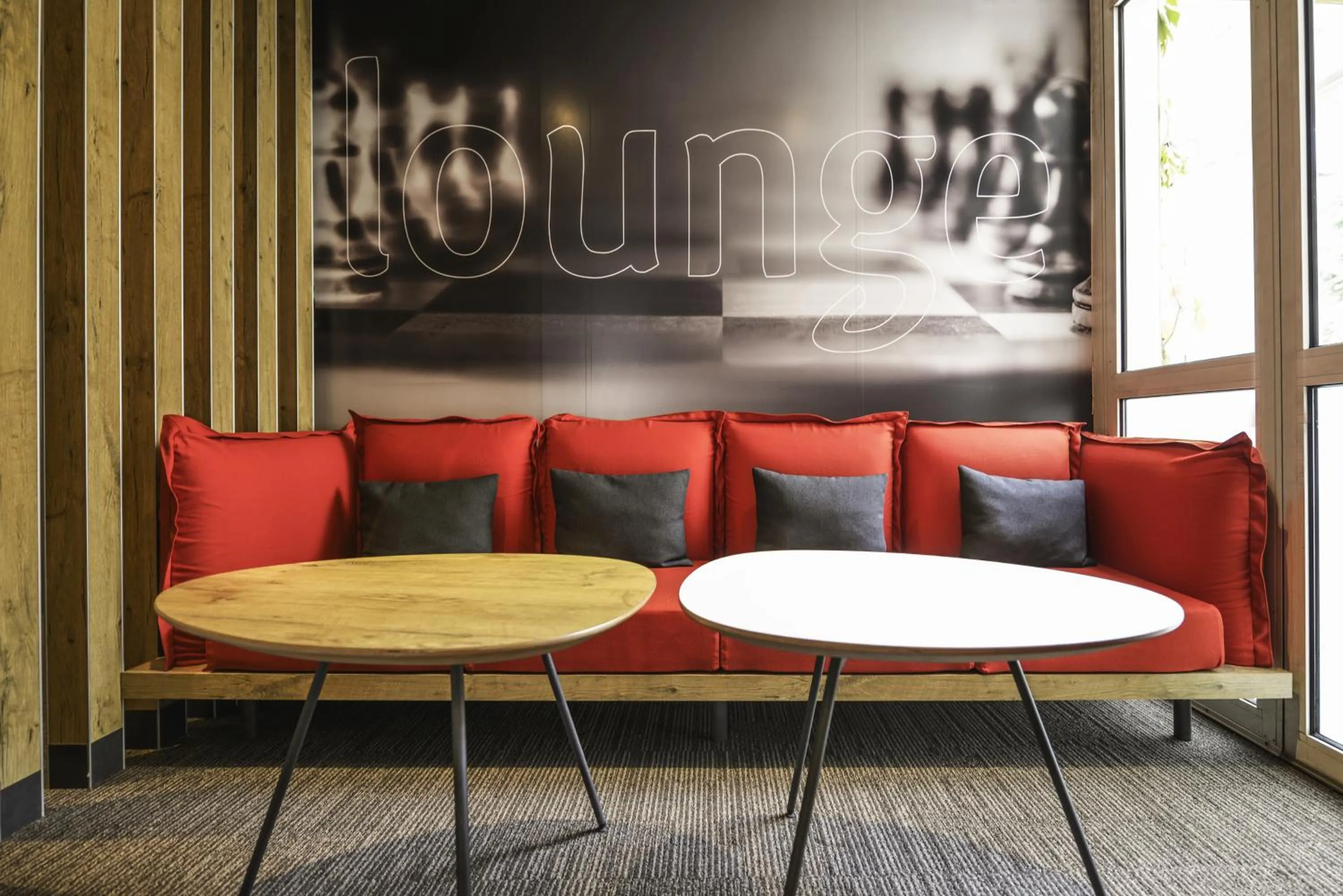 Living room in Hotel Ibis Milano Ca' Granda