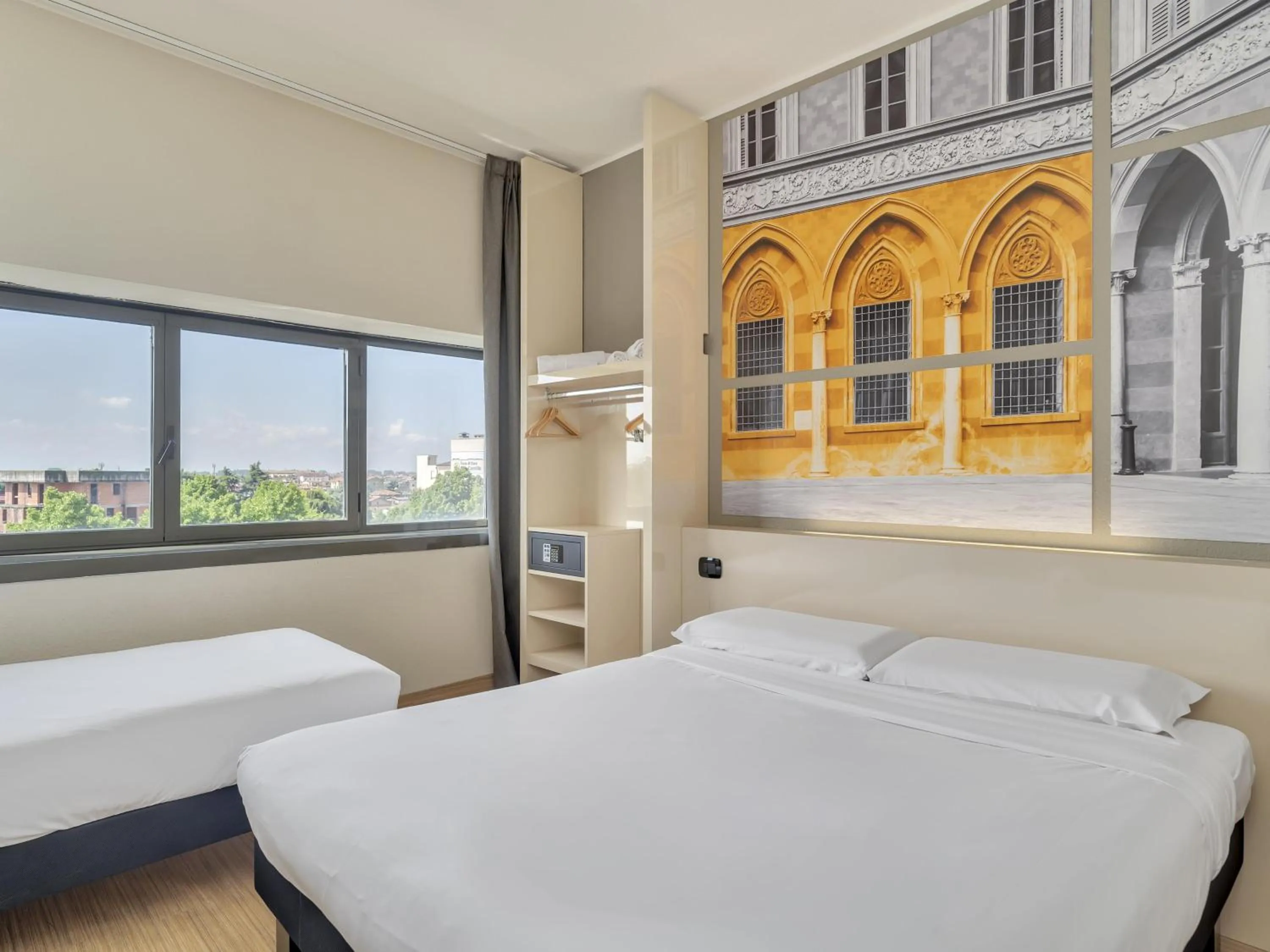 Photo of the whole room, Bed in B&B Hotel Cremona