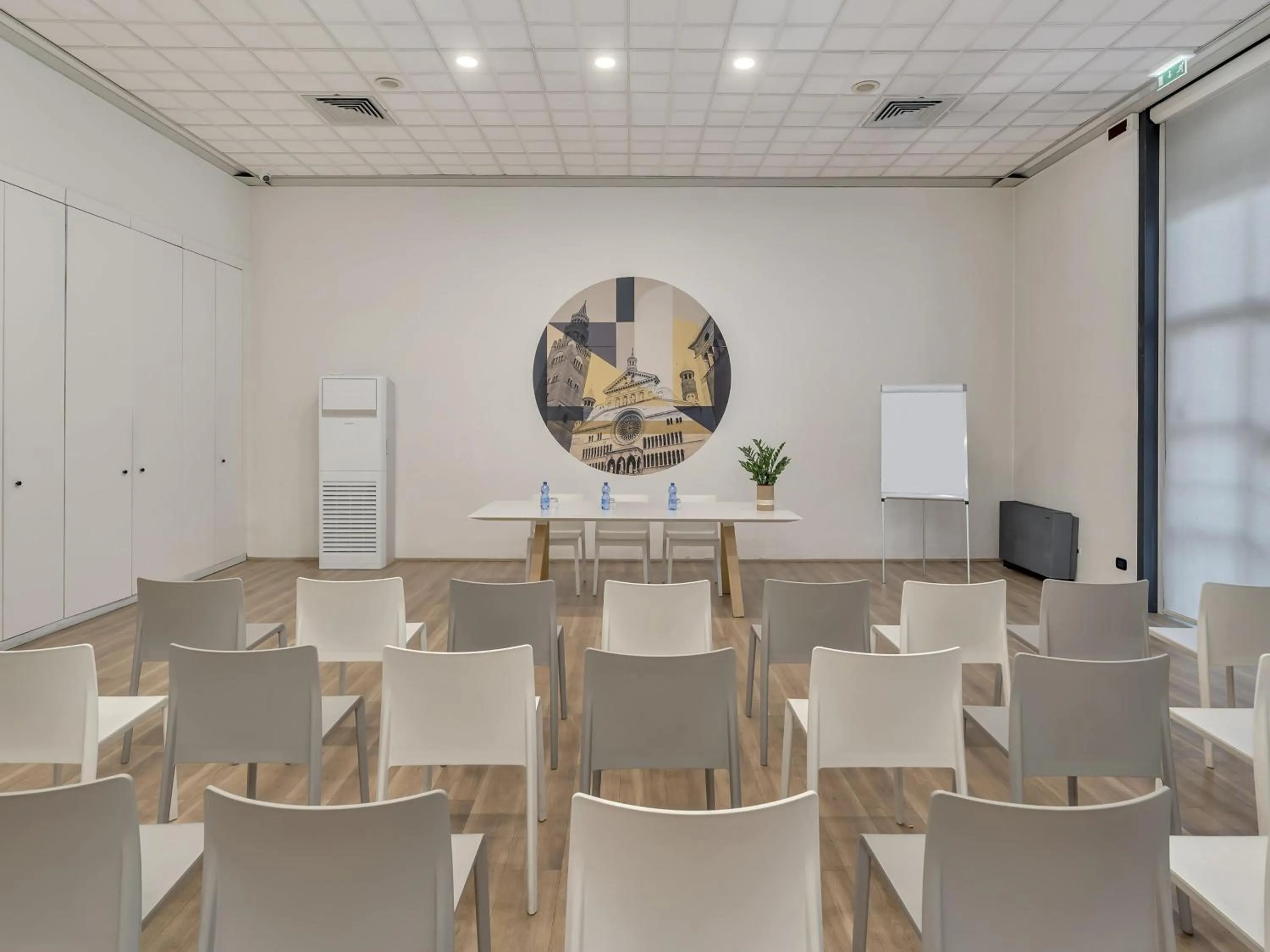 Meeting/conference room in B&B Hotel Cremona