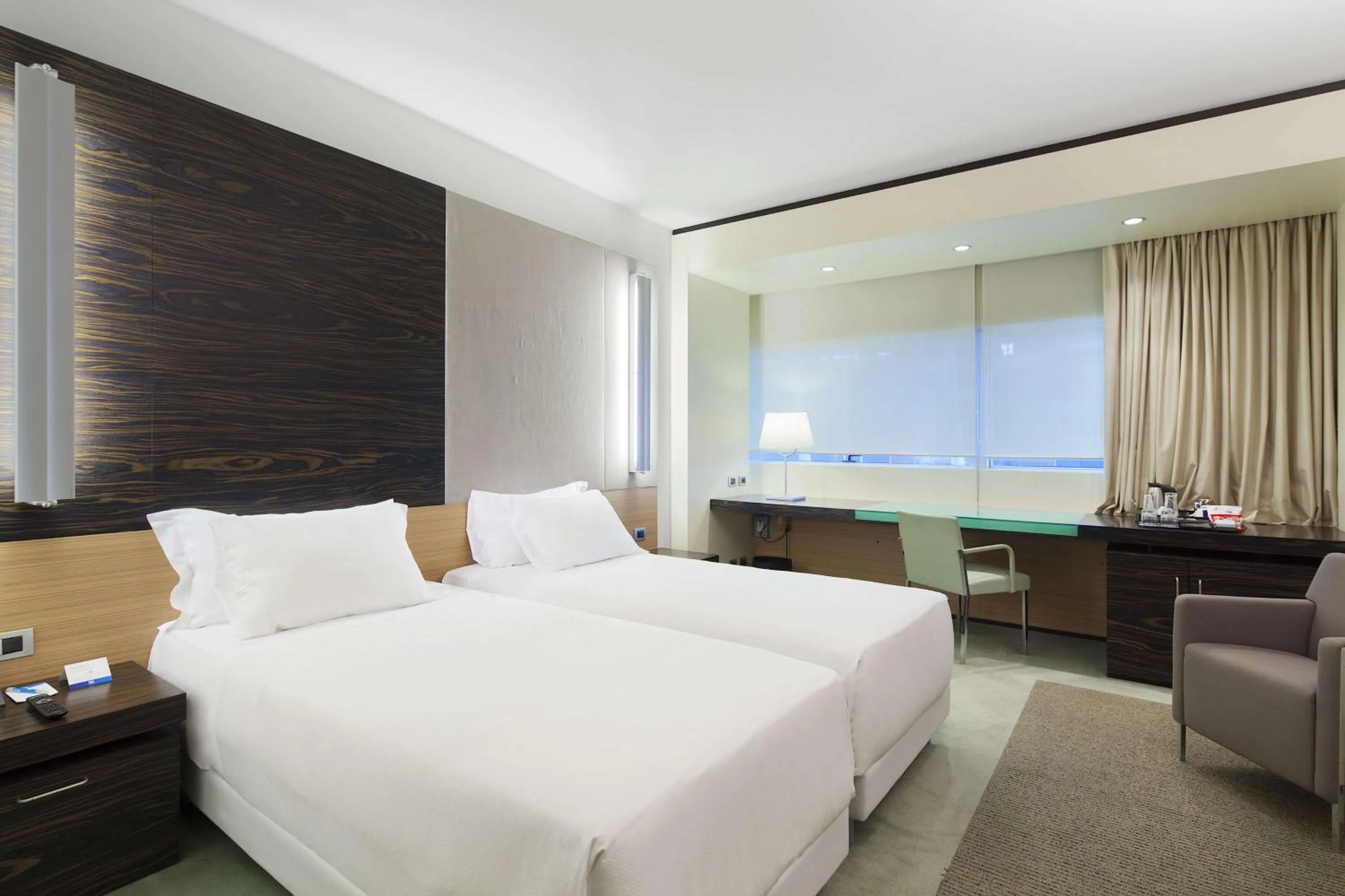 Photo of the whole room in NH Venezia Laguna Palace