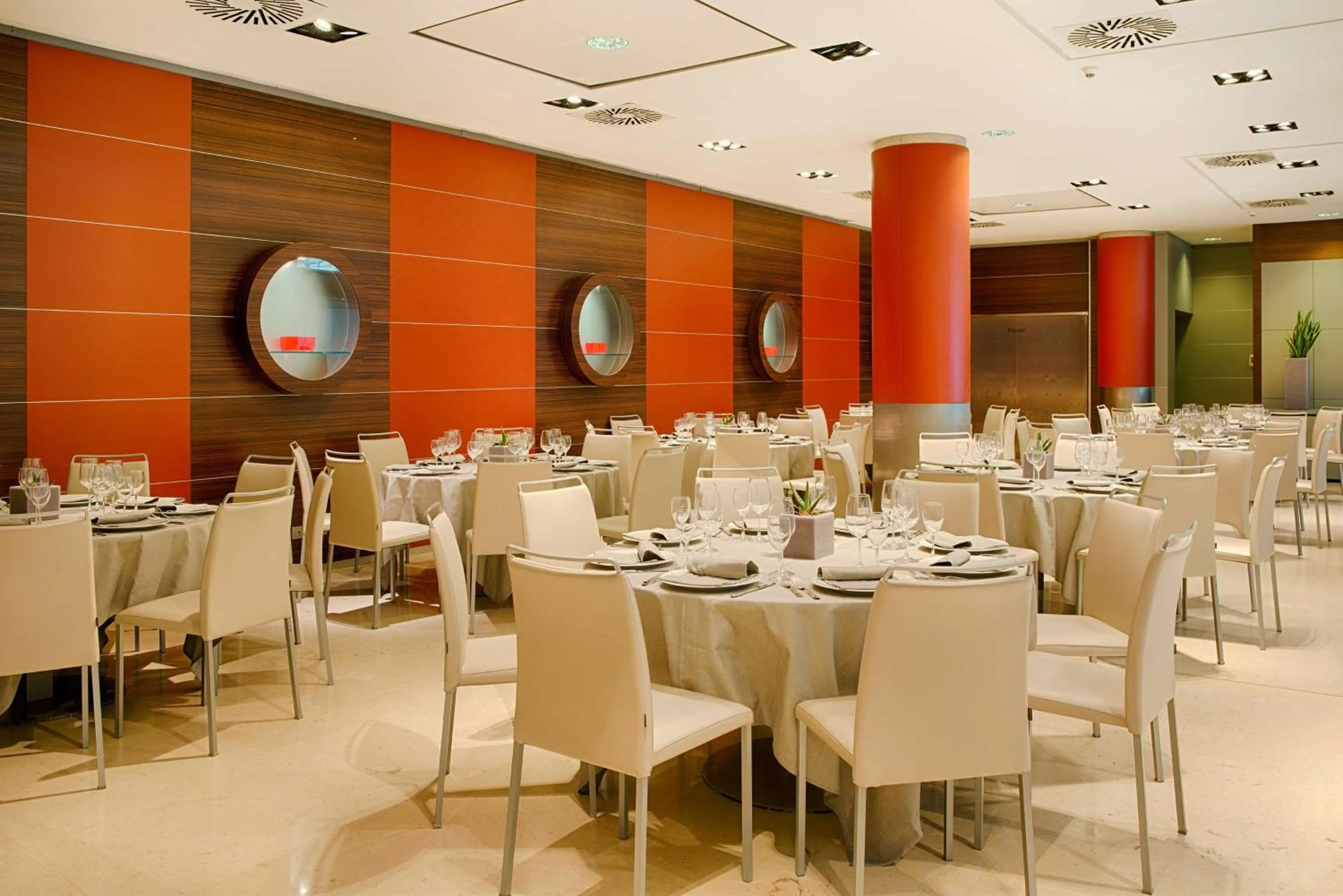 Restaurant/places to eat in NH Venezia Laguna Palace