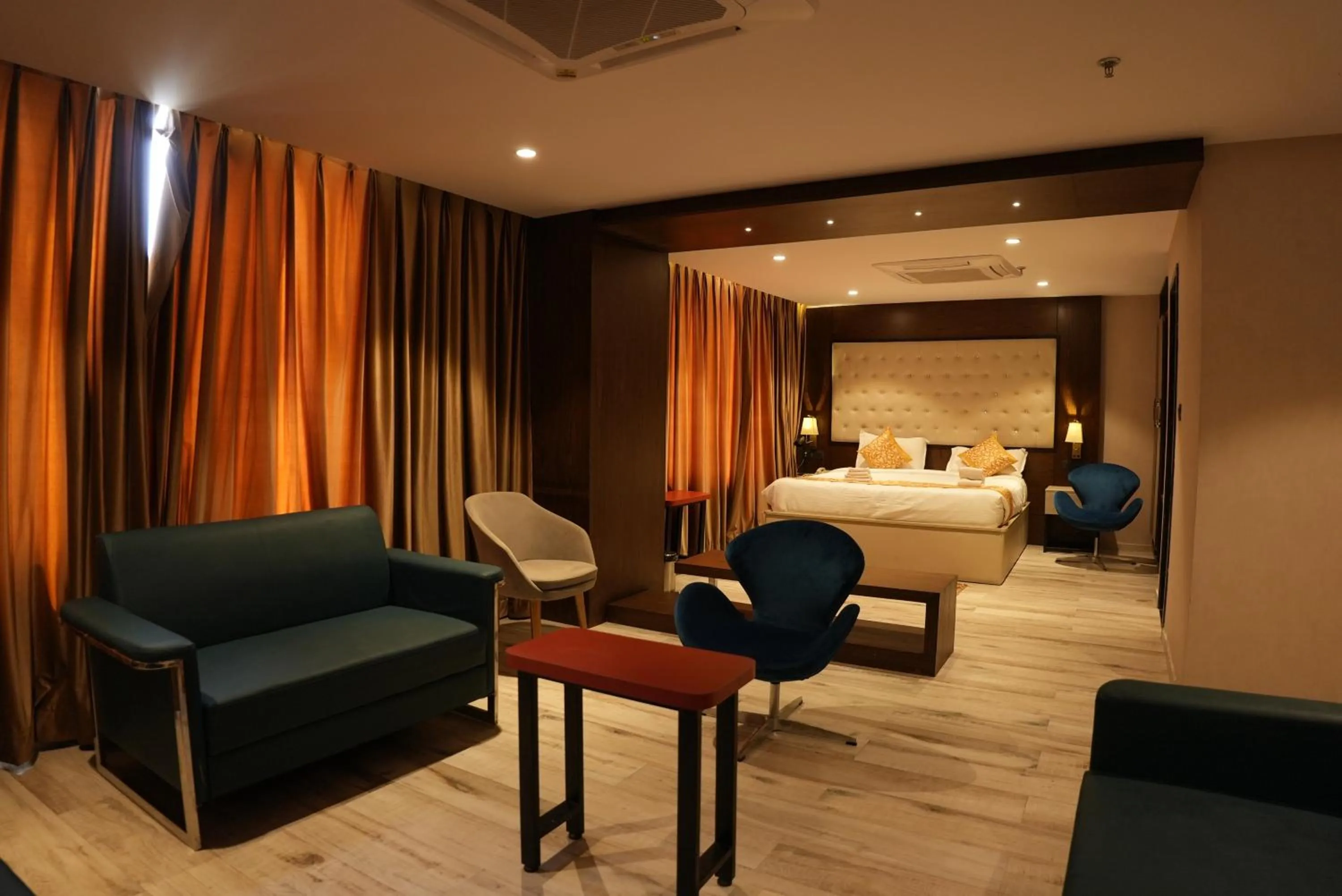 Photo of the whole room, Bed in HOTEL OCEAN VISTA BAY