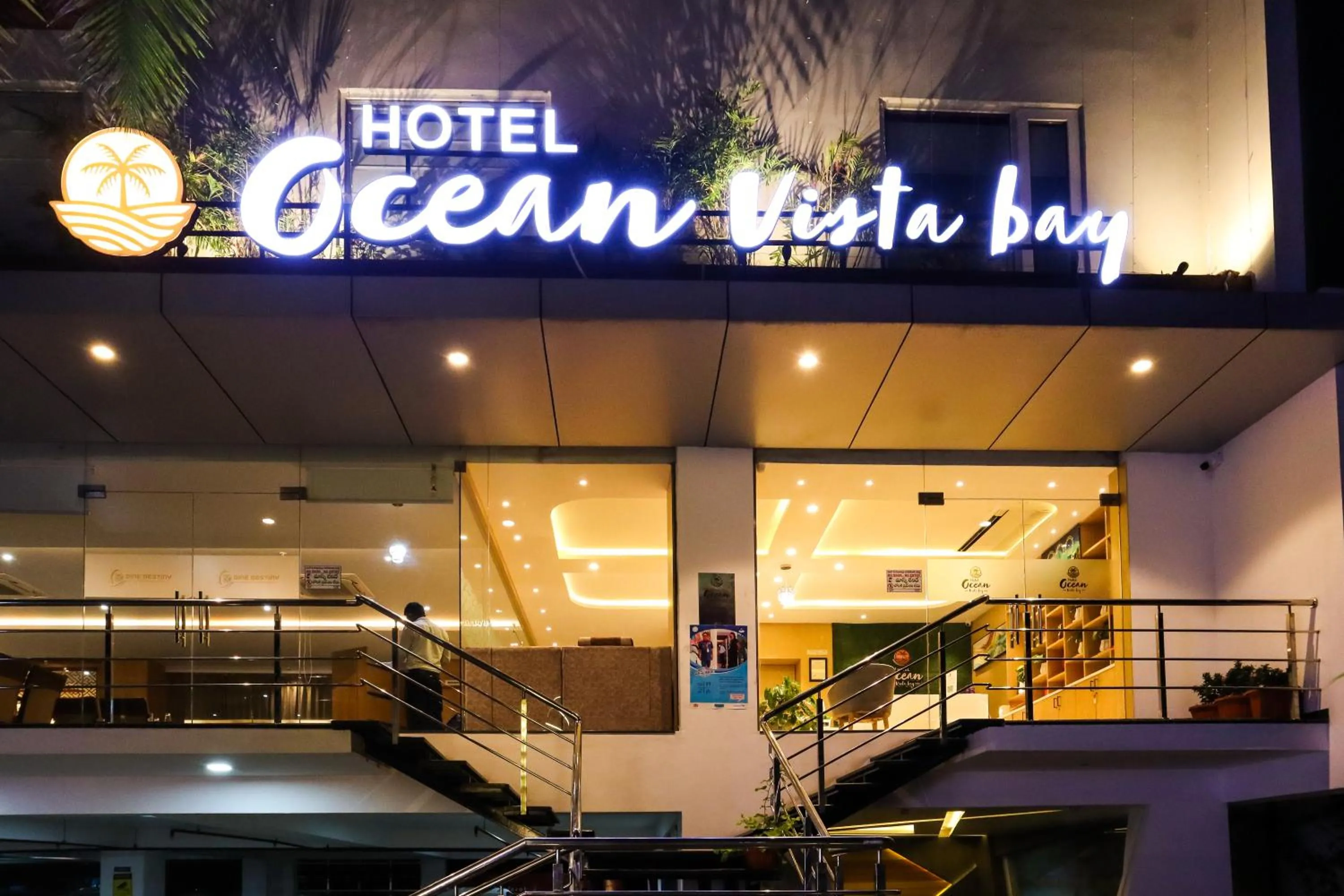 Property building in HOTEL OCEAN VISTA BAY