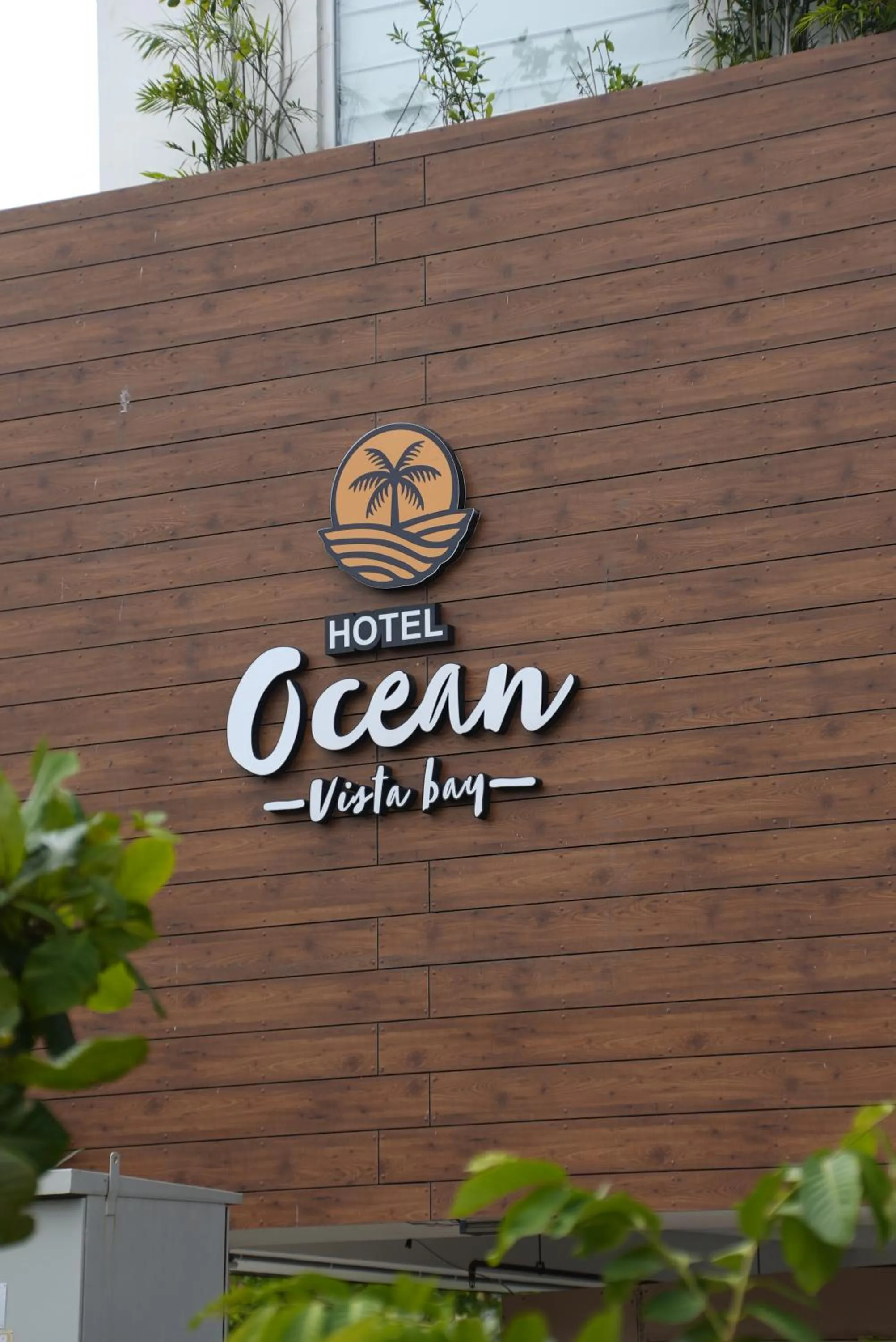 Property building in HOTEL OCEAN VISTA BAY