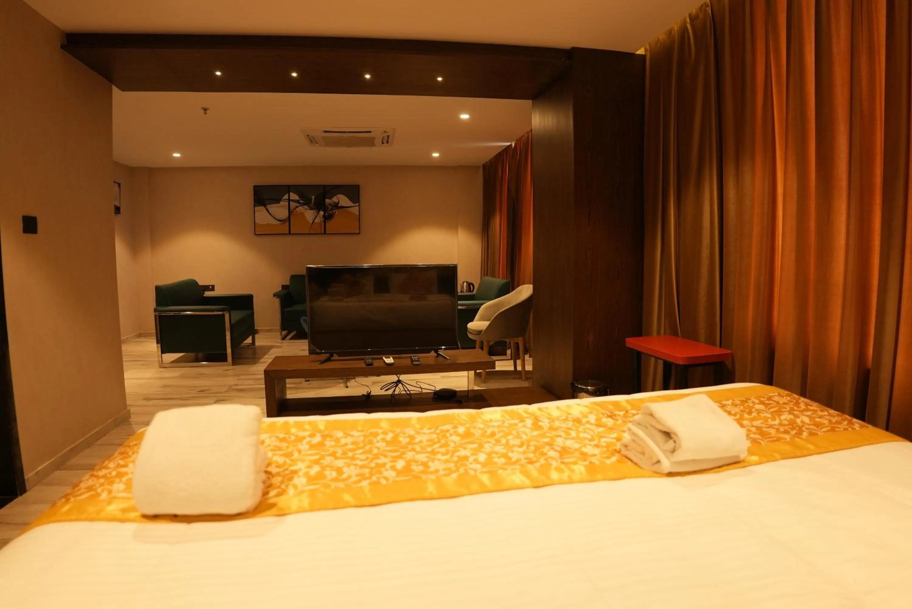 Photo of the whole room, Bed in HOTEL OCEAN VISTA BAY