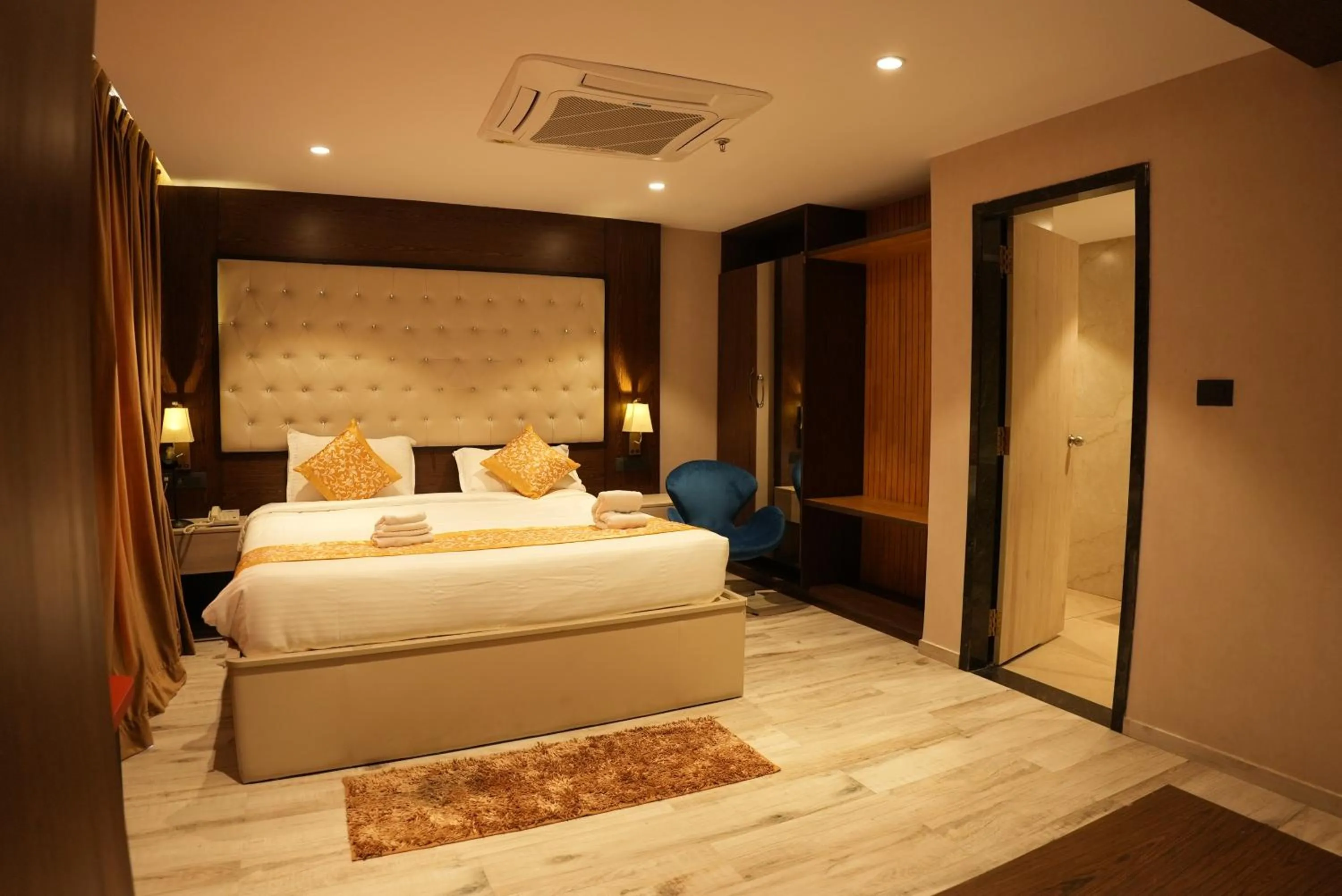 Photo of the whole room, Bed in HOTEL OCEAN VISTA BAY