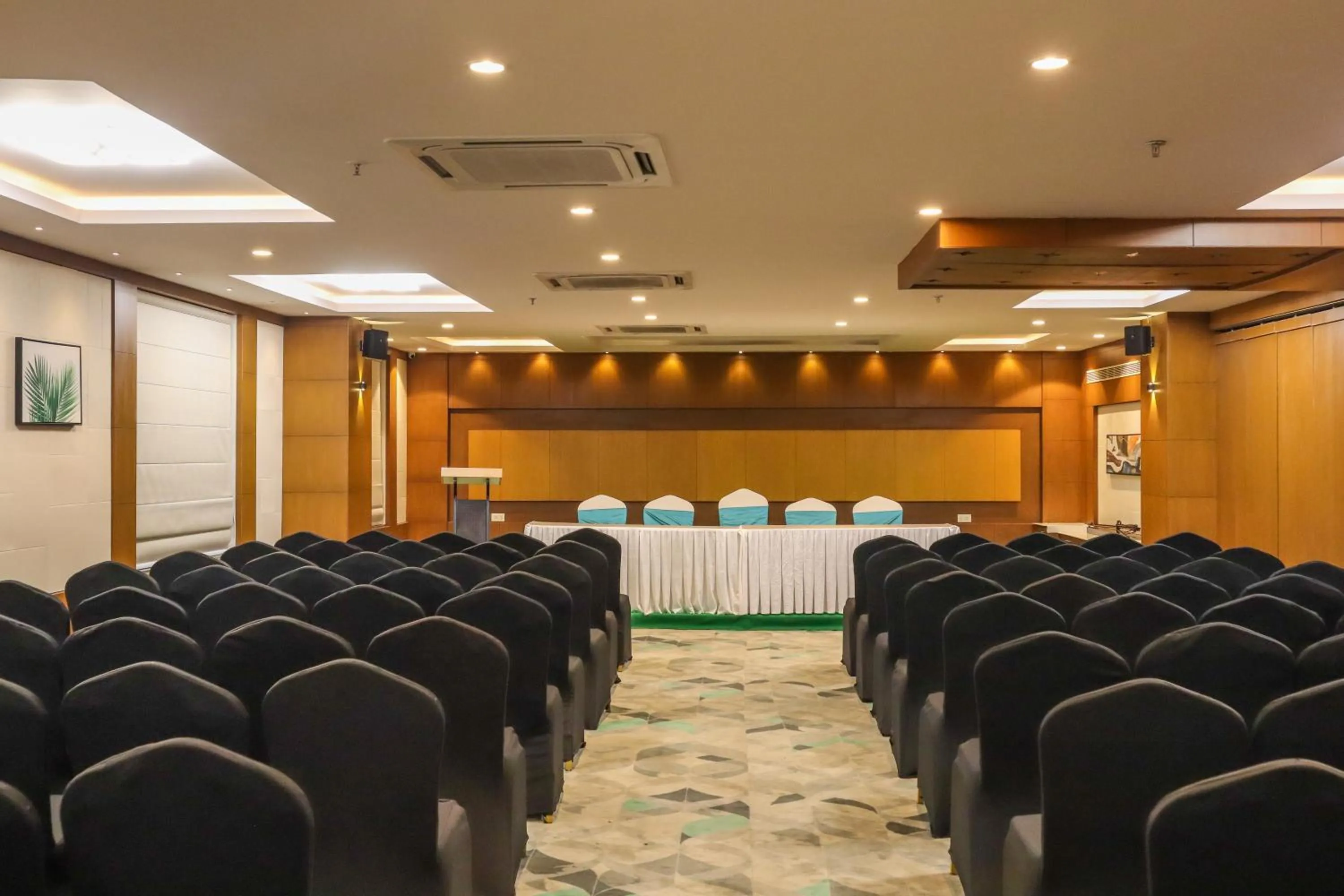 Meeting/conference room in HOTEL OCEAN VISTA BAY