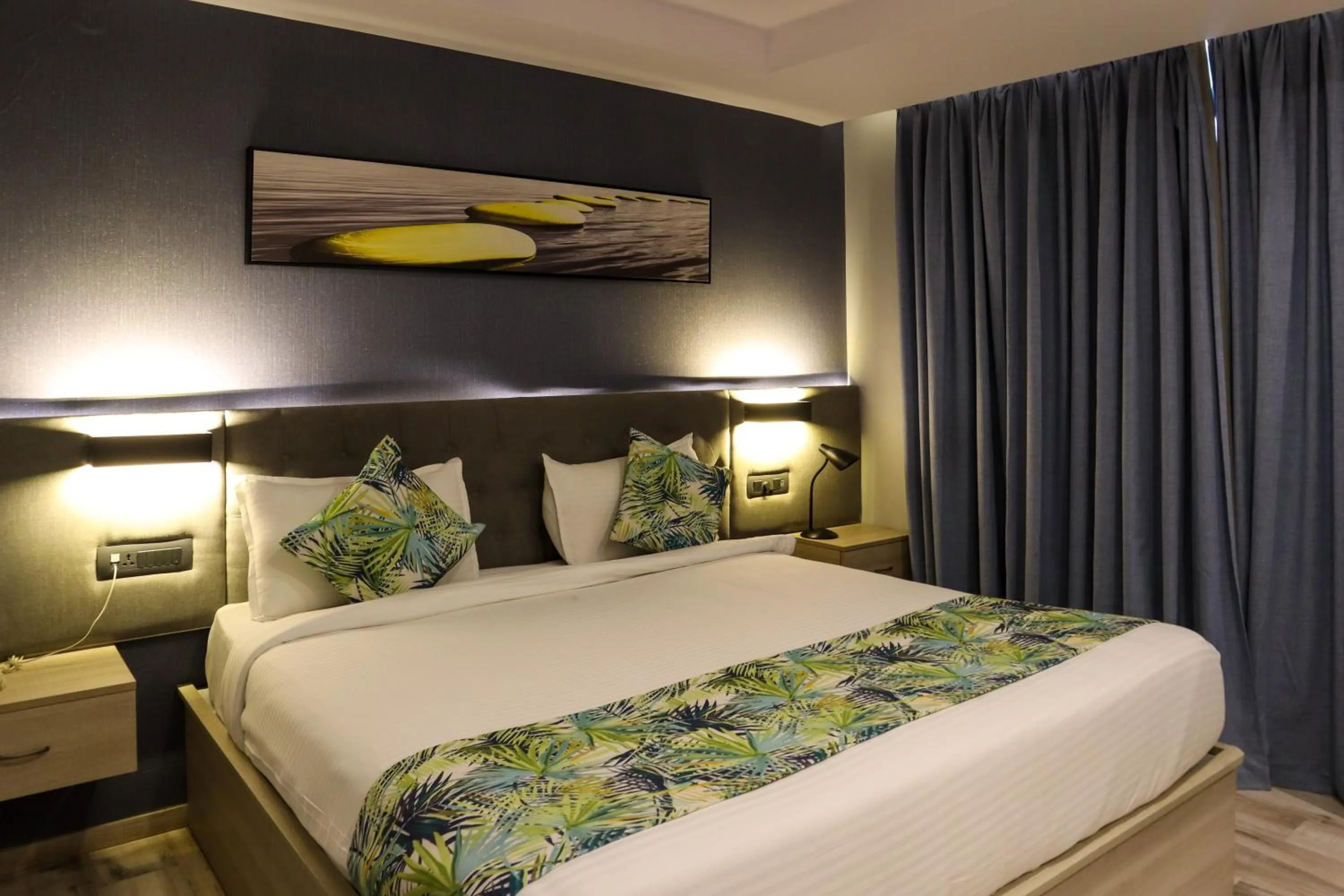 Bed in HOTEL OCEAN VISTA BAY