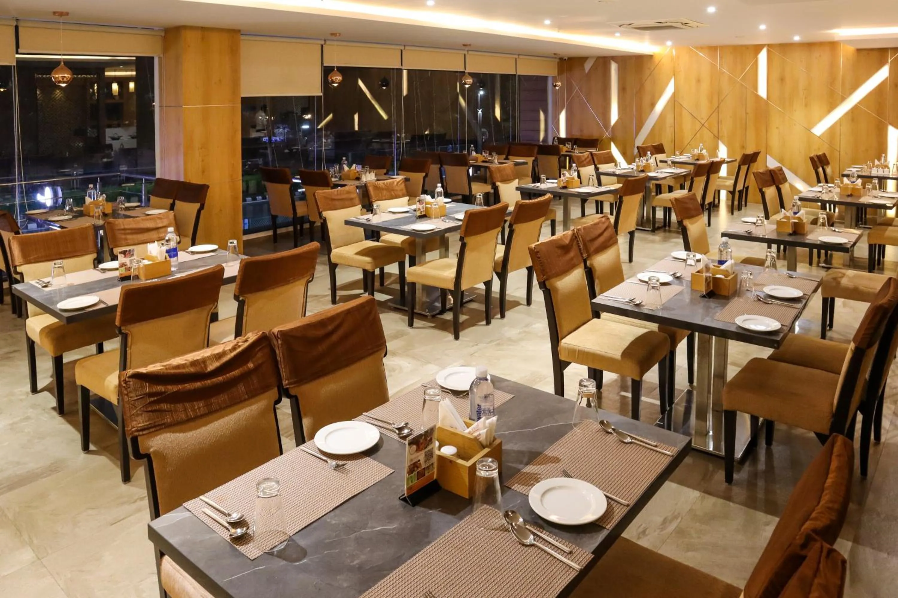 Restaurant/places to eat in HOTEL OCEAN VISTA BAY