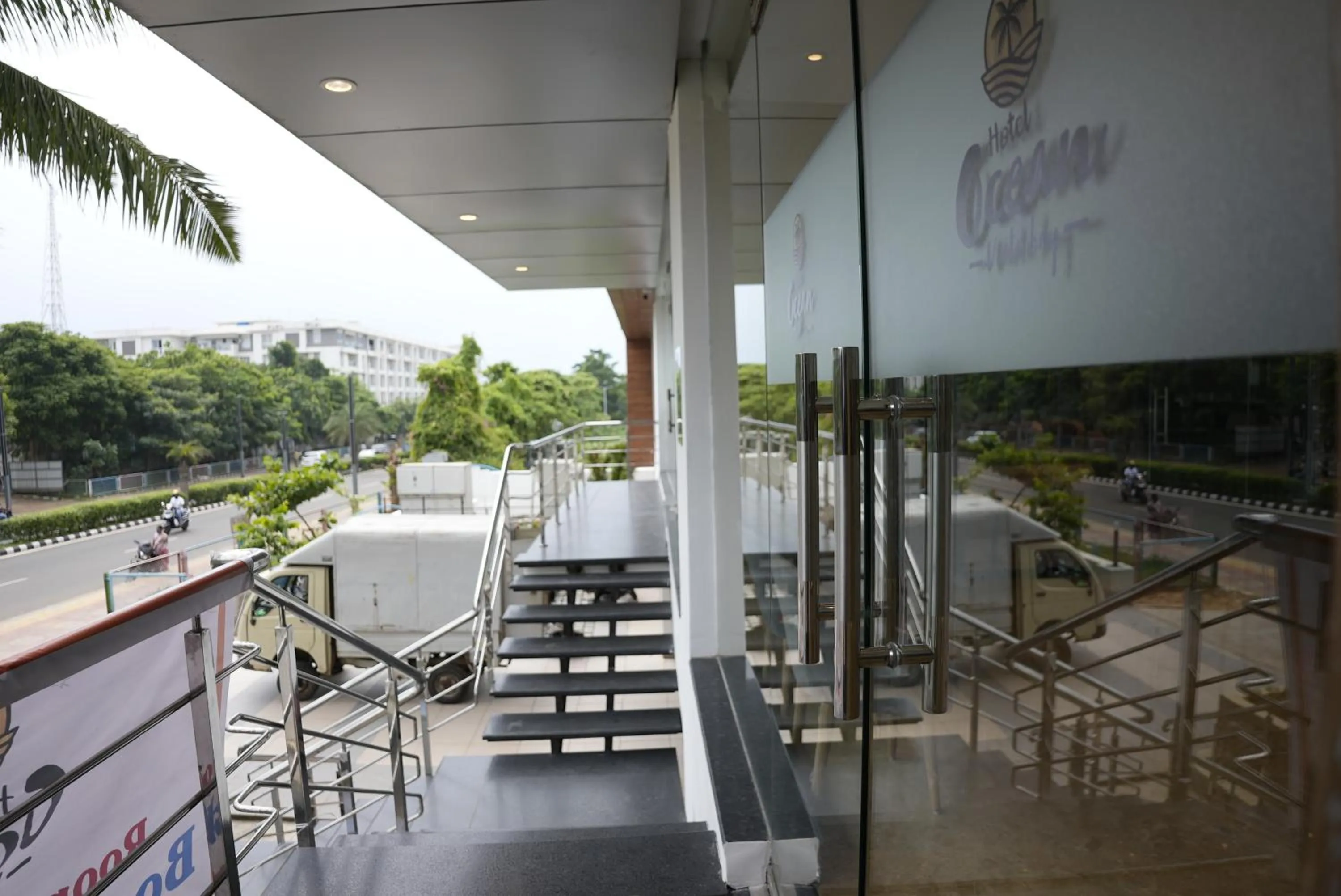 Restaurant/places to eat in HOTEL OCEAN VISTA BAY