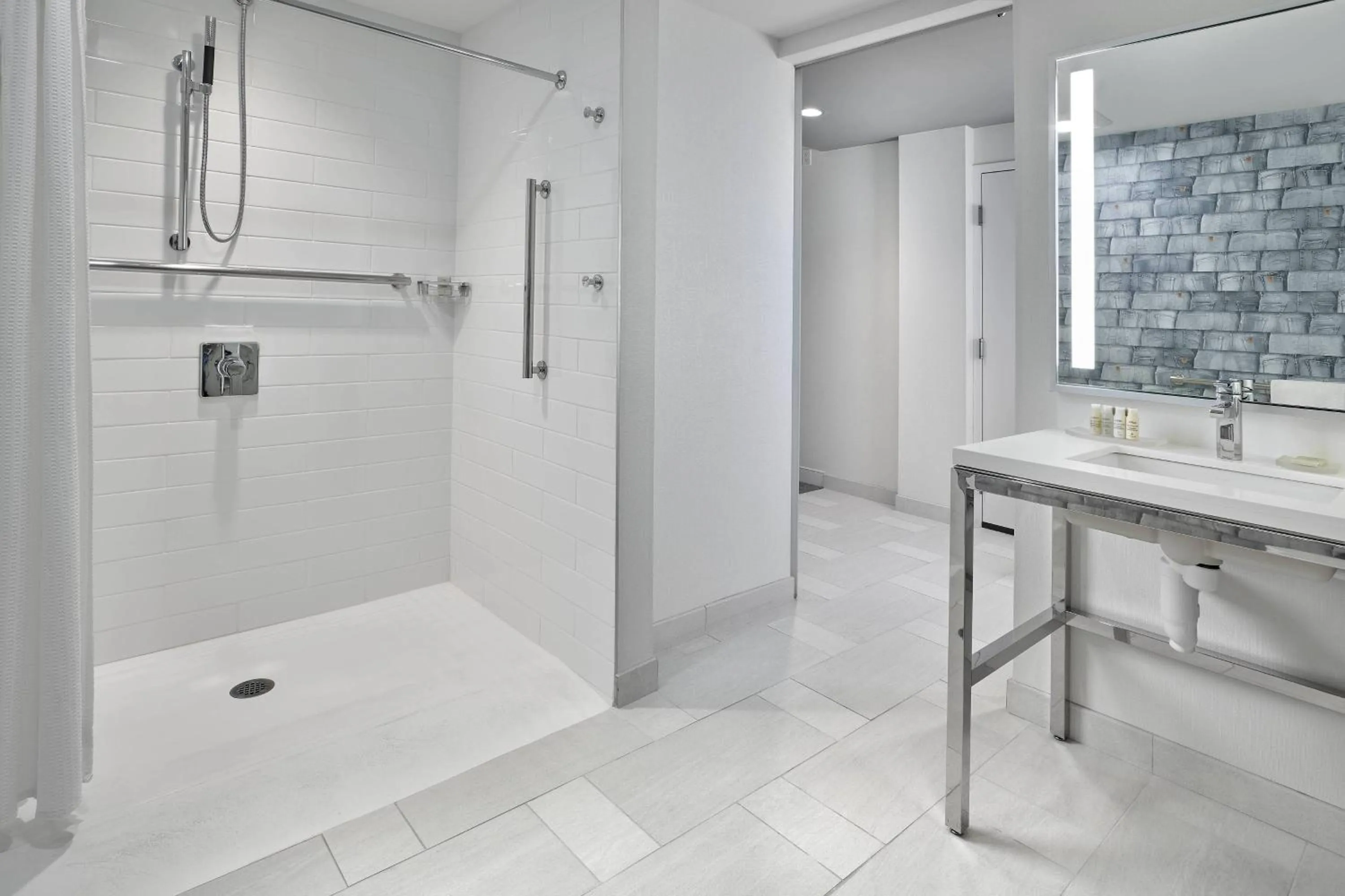 Bathroom in Renaissance Edmonton Airport Hotel