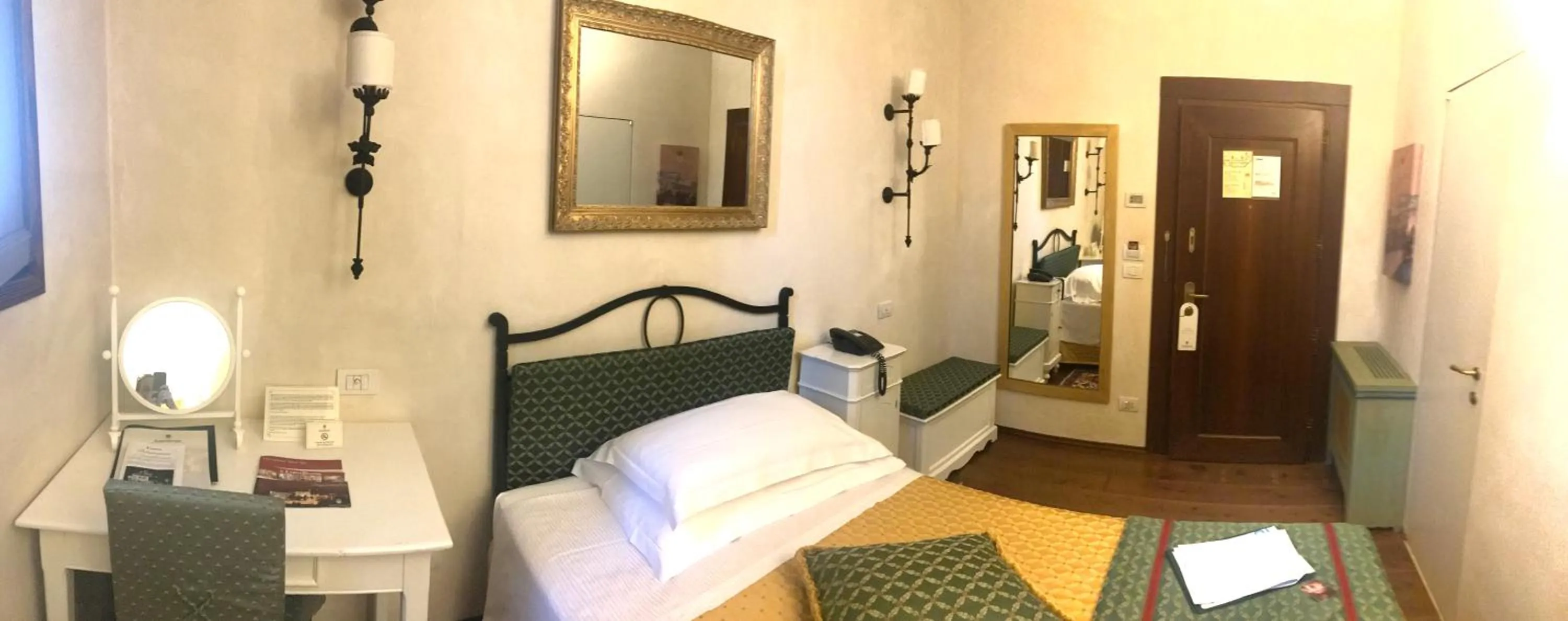 Bedroom, Bed in CastelBrando