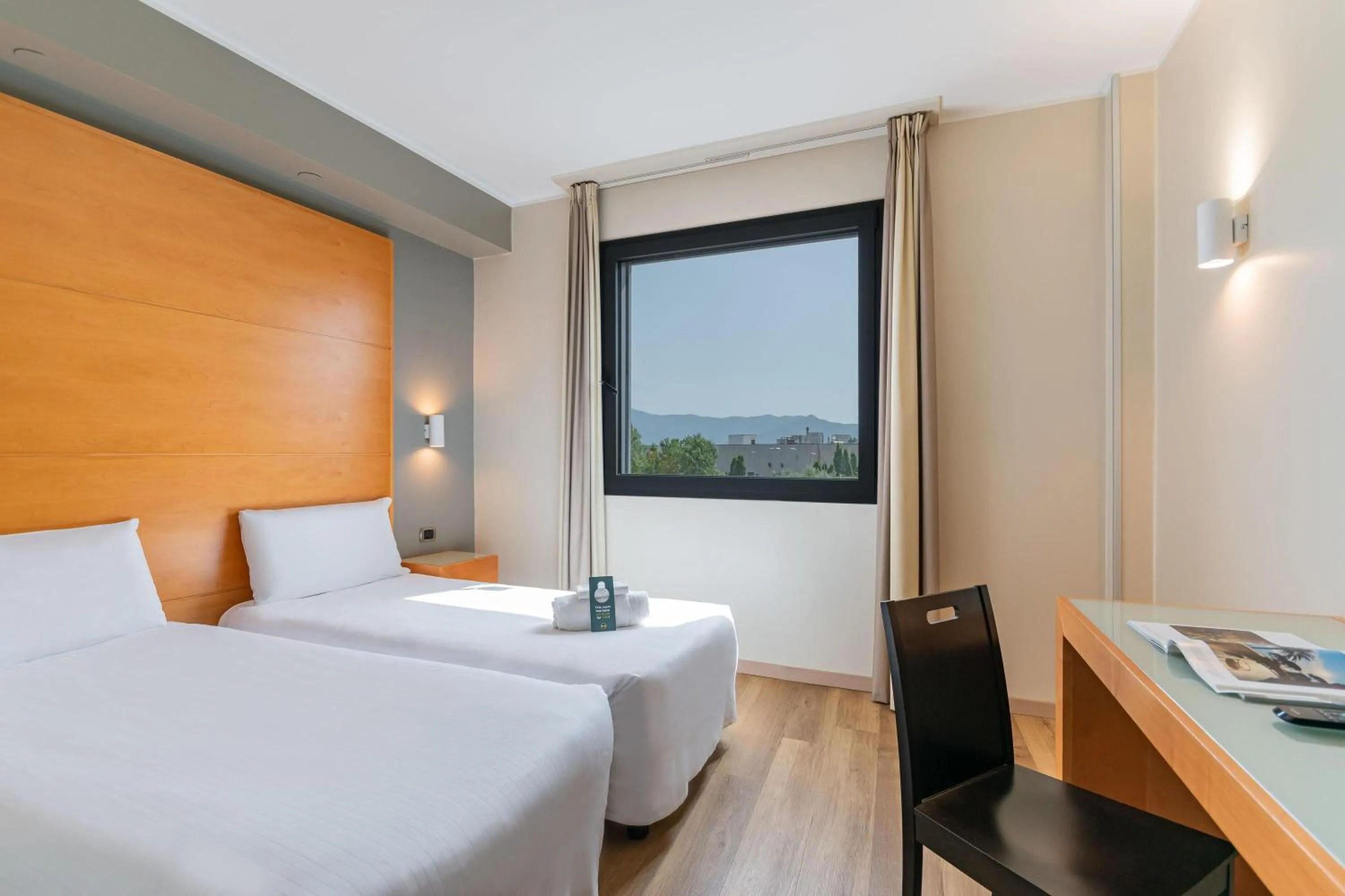 Photo of the whole room, Bed in B&B HOTEL Pisa Airport