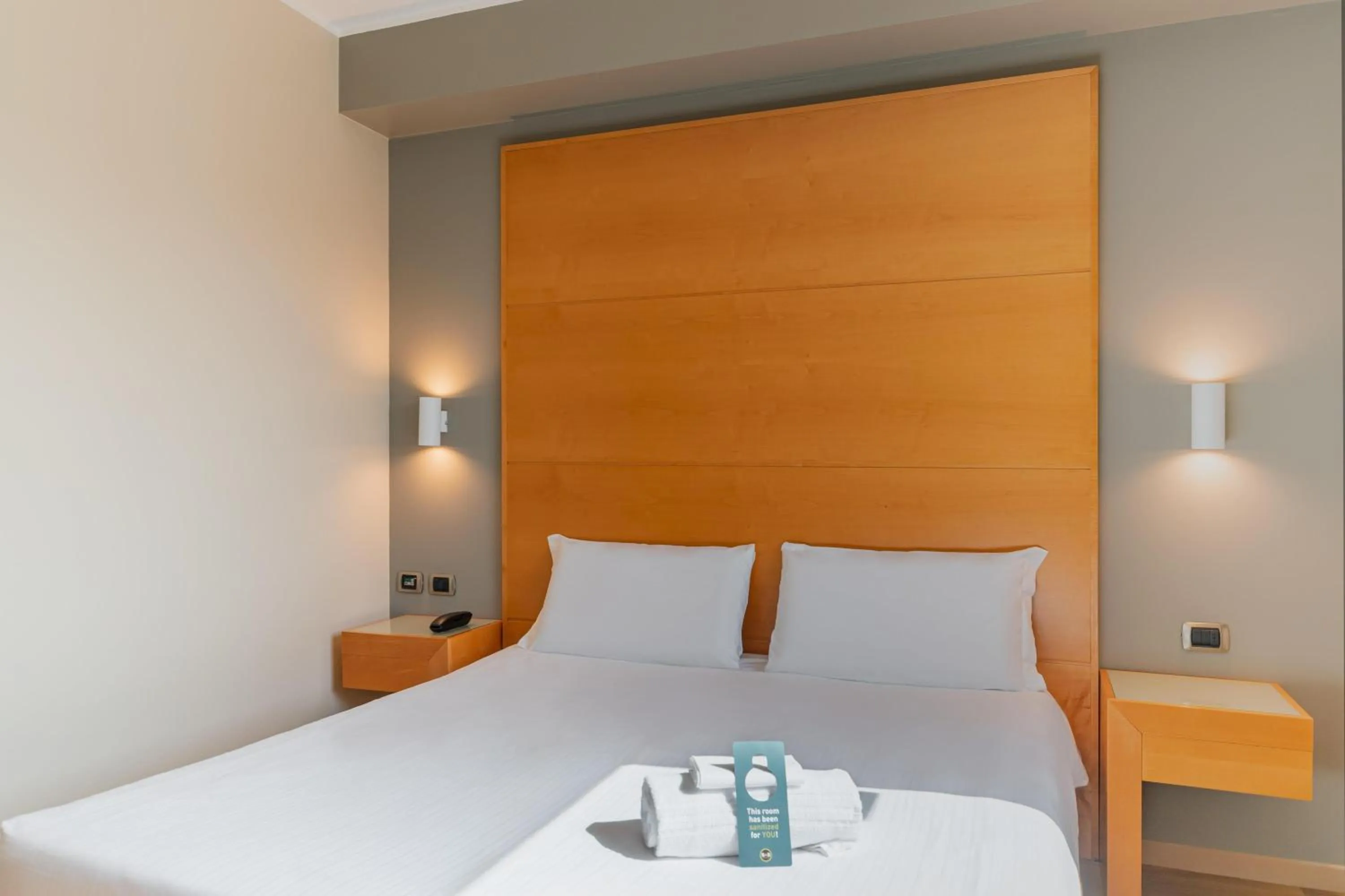 Photo of the whole room, Bed in B&B HOTEL Pisa Airport