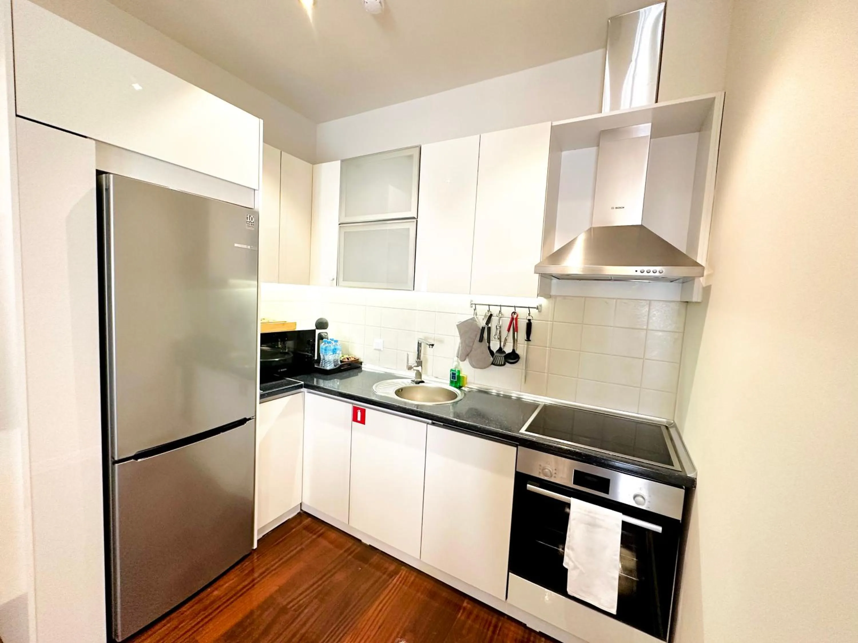 Coffee/tea facilities in Somerset City Centre Atyrau