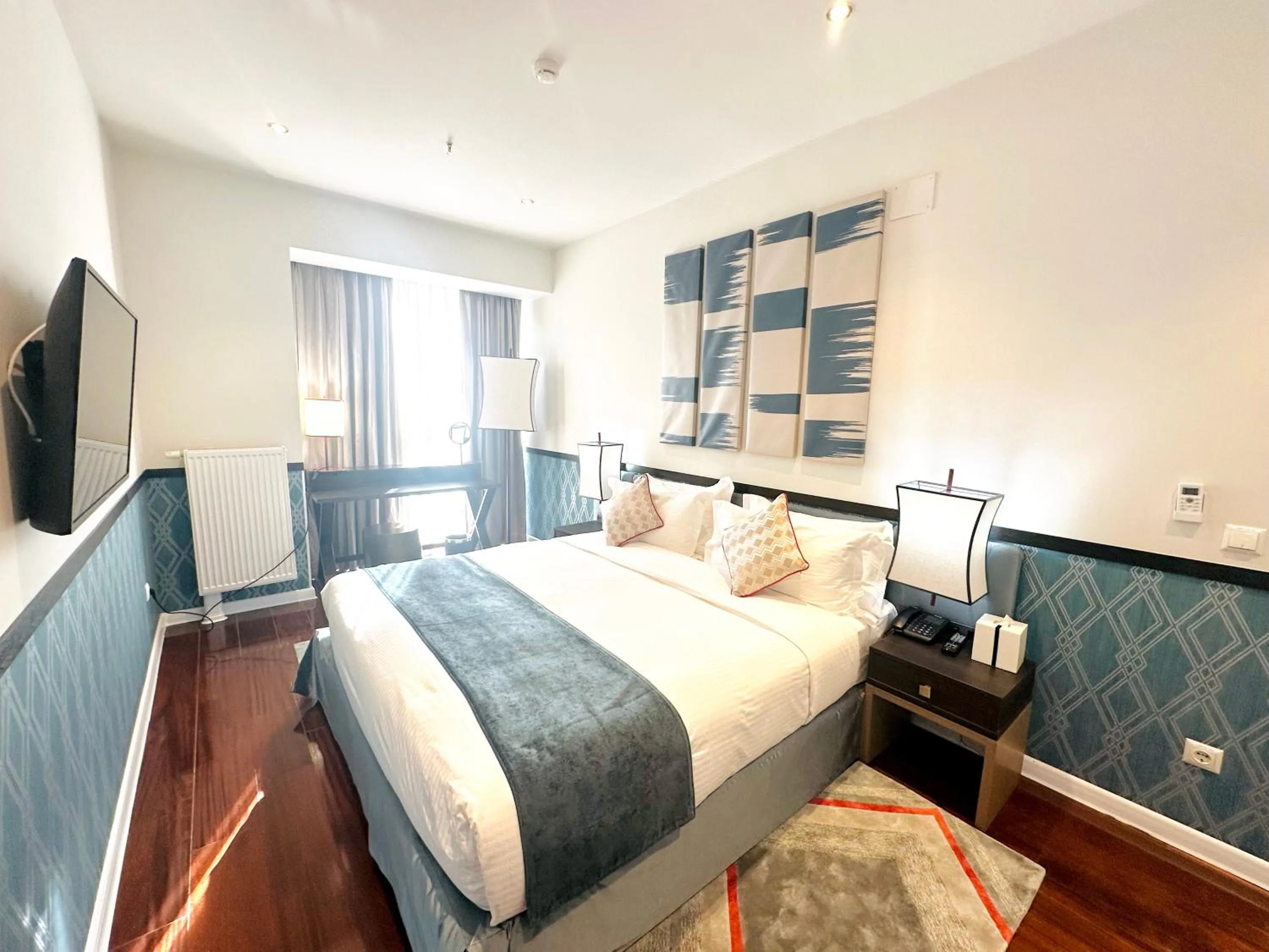 Bed in Somerset City Centre Atyrau