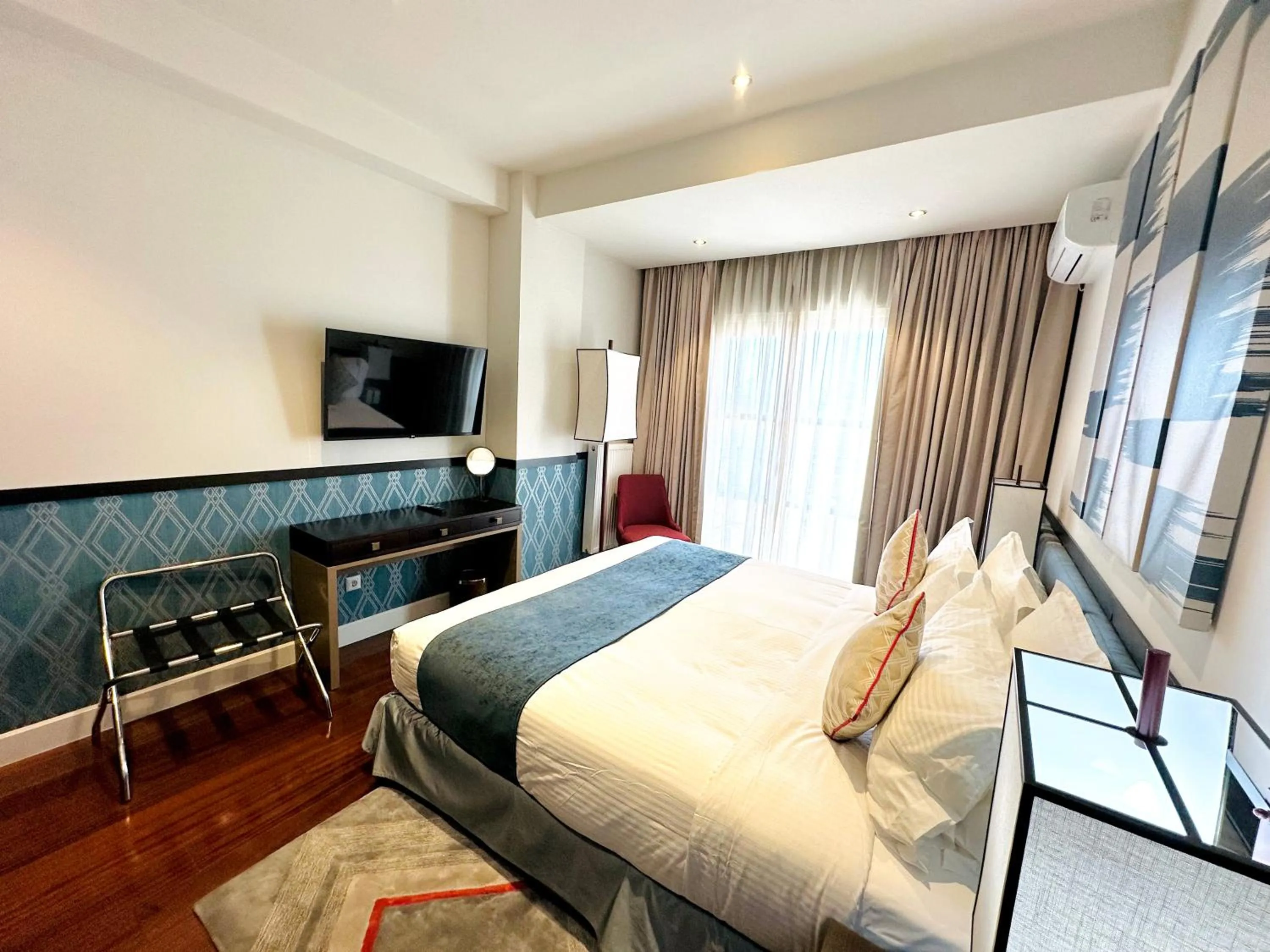 Bed in Somerset City Centre Atyrau