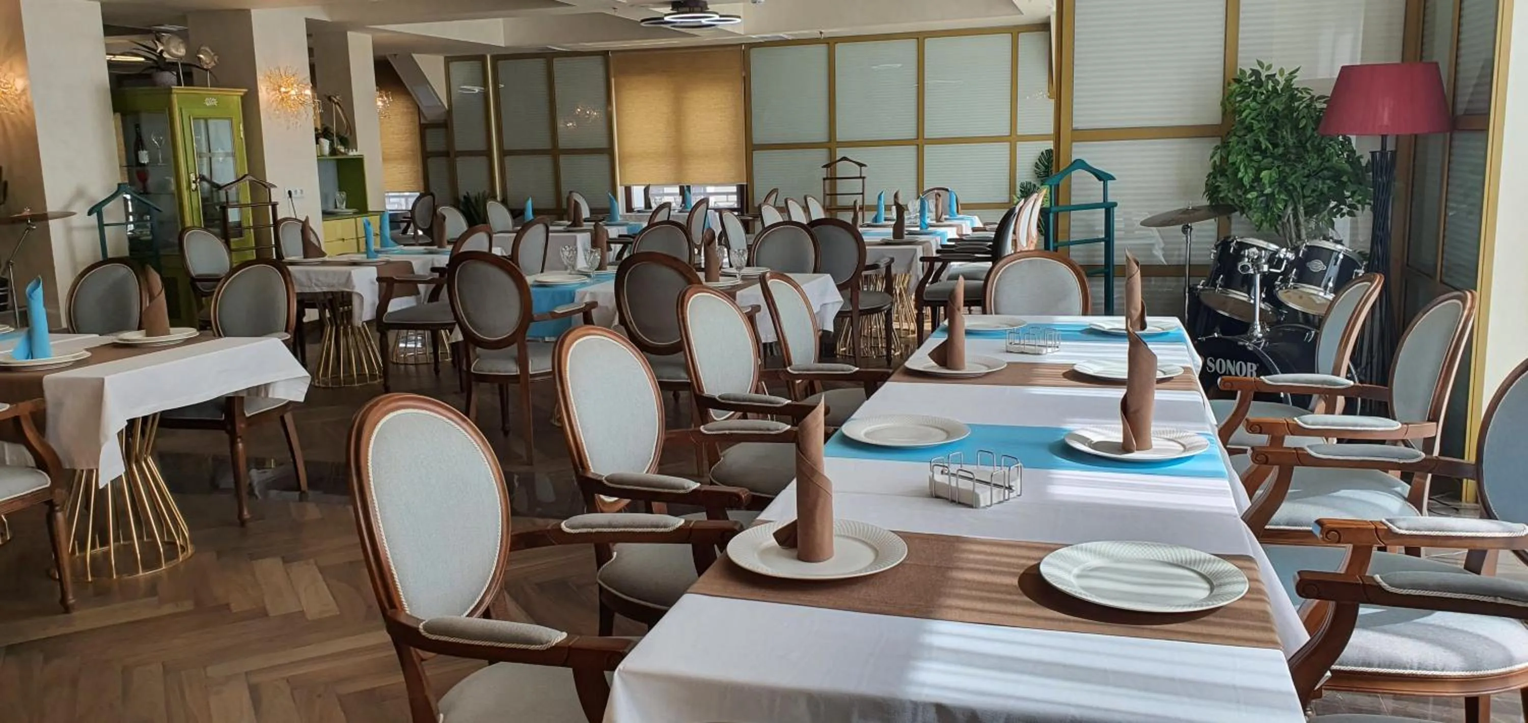 Restaurant/places to eat in Somerset City Centre Atyrau