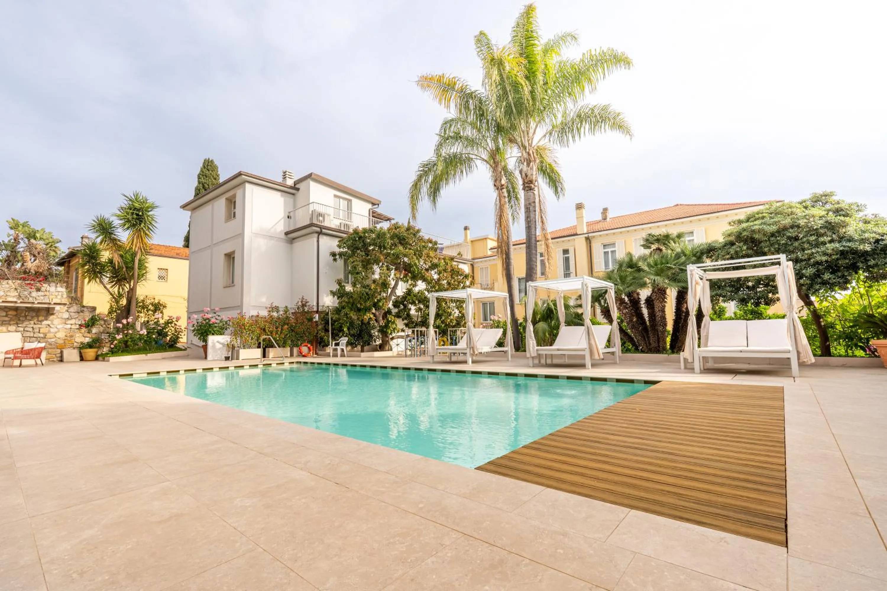 Swimming pool in Hotel Villa Elisa & Spa