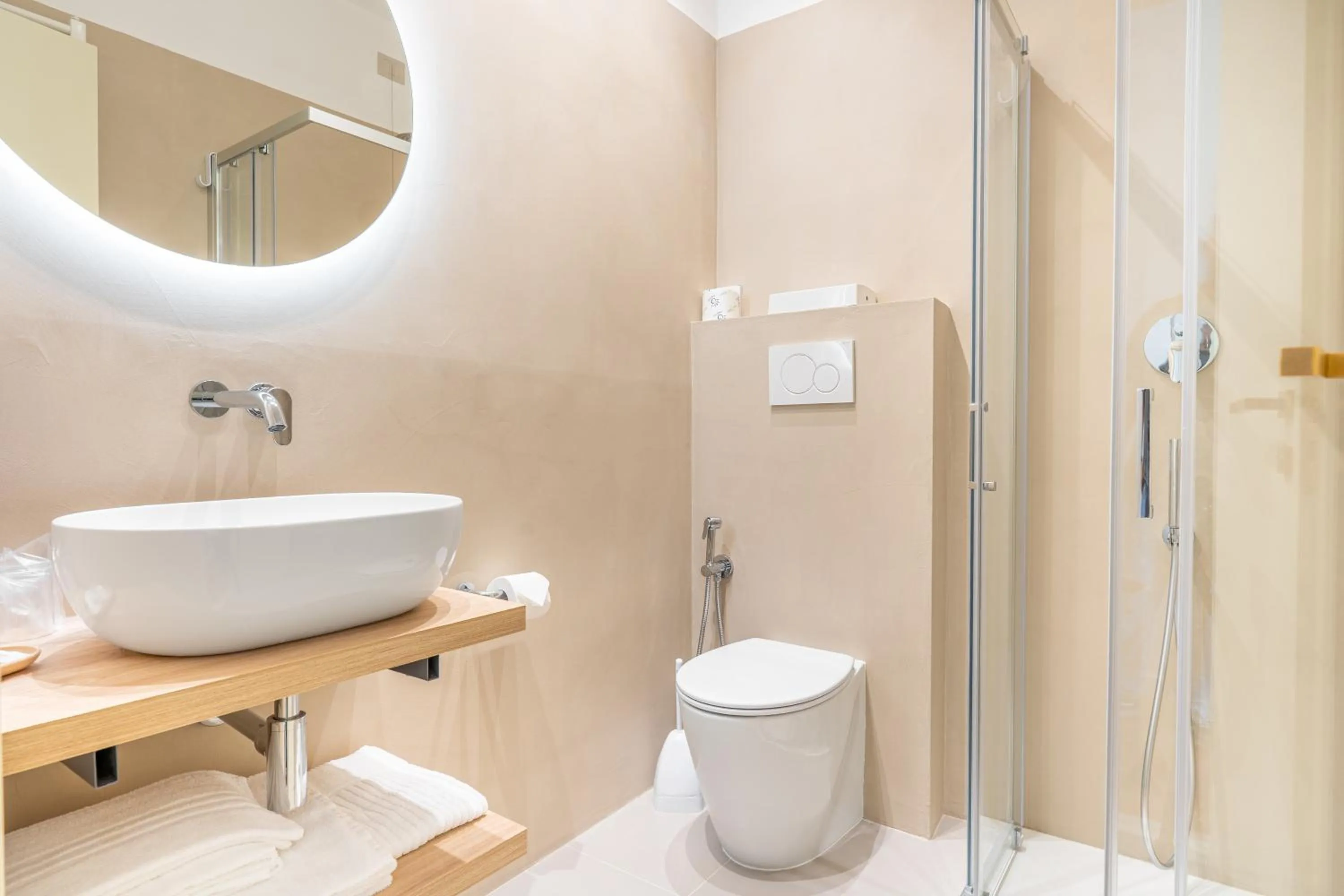 Bathroom in Hotel Villa Elisa & Spa