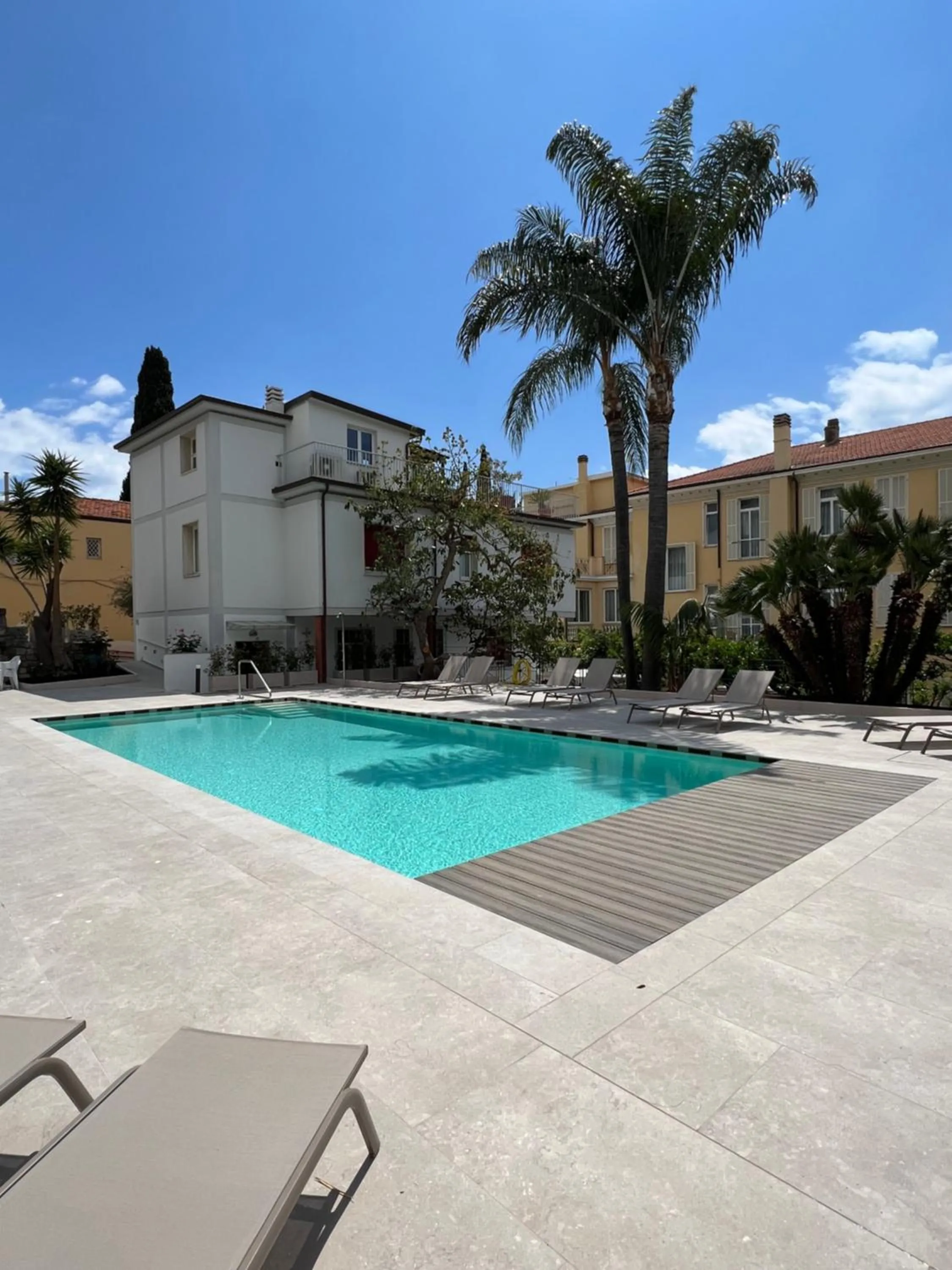 Swimming pool in Hotel Villa Elisa & Spa